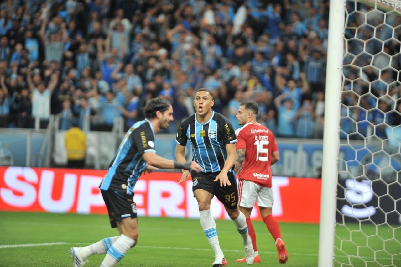 Gr&ecirc;mio bateu o Inter na Copa do Brasil