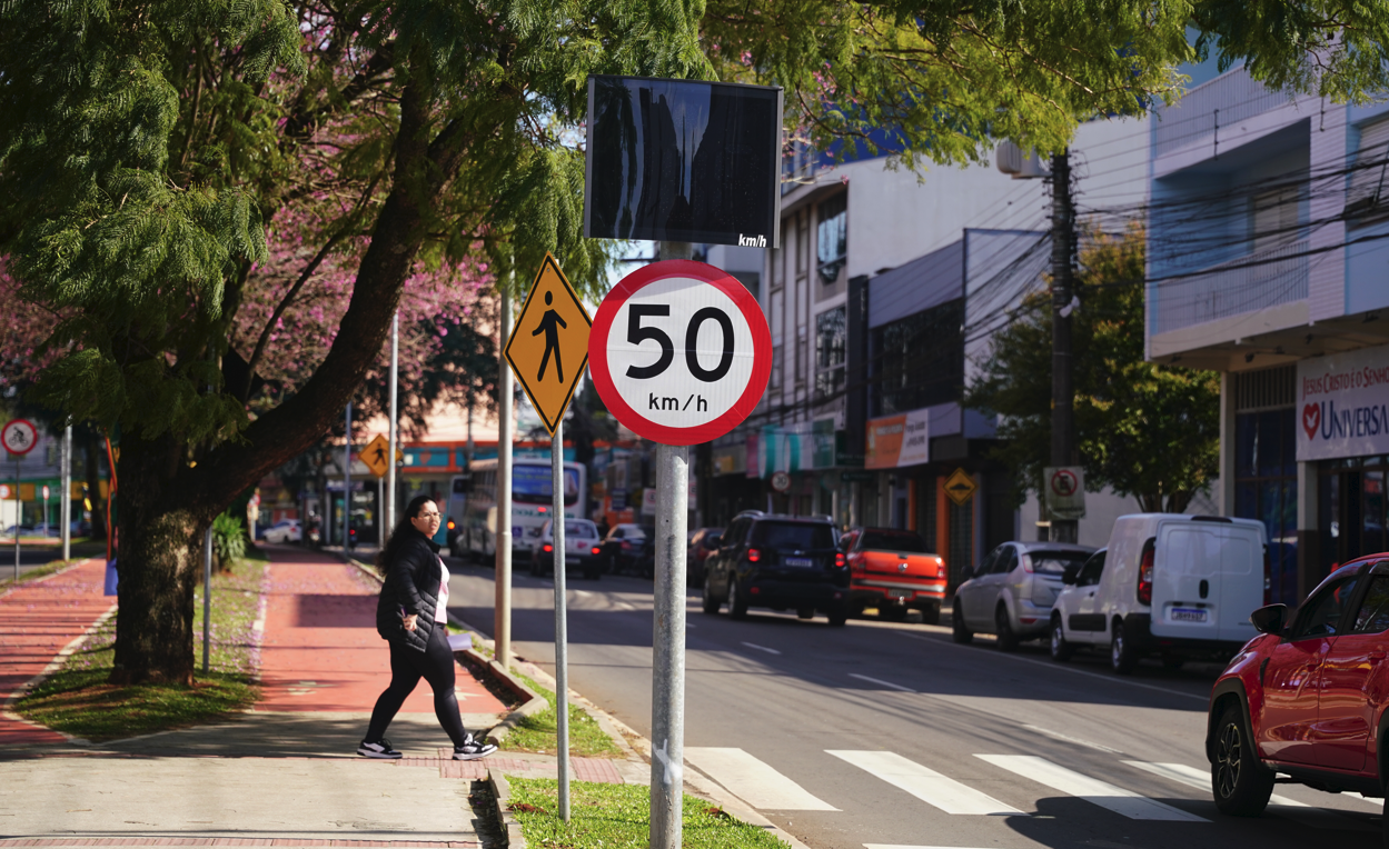 Lombadas foram instalados no bairro S&atilde;o Crist&oacute;v&atilde;o, em Passo Fundo, para refor&ccedil;ar a fiscaliza&ccedil;&atilde;o e contribuir para a redu&ccedil;&atilde;o da velocidade nas vias