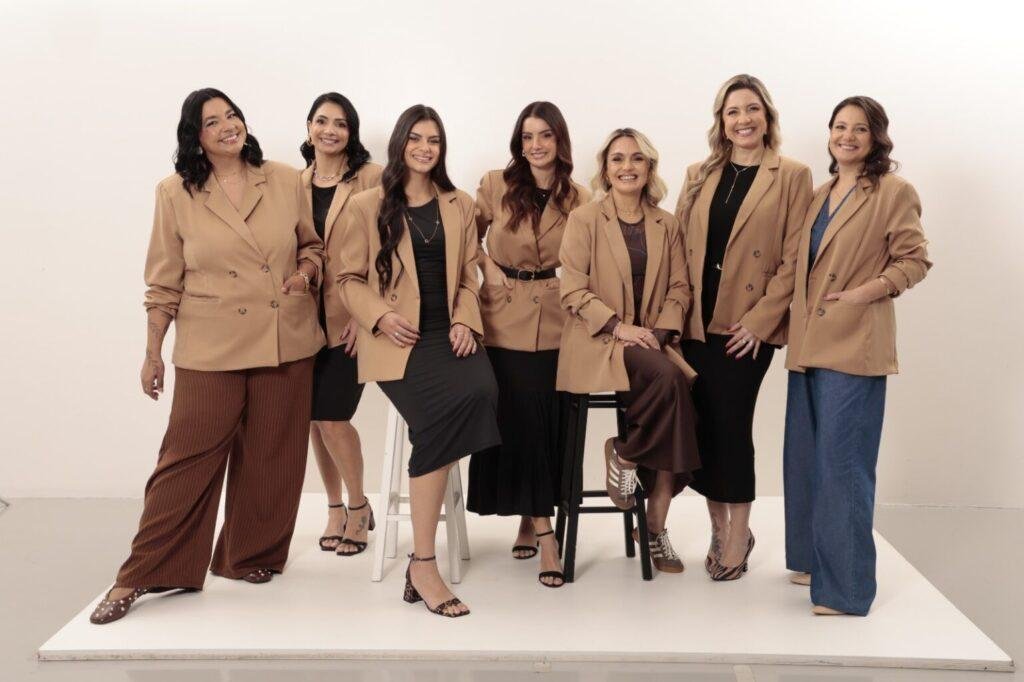 Blazer da Quintess foi desenvolvido do PP ao XLG a partir de estudos de modelagem e propor&ccedil;&otilde;es corporais