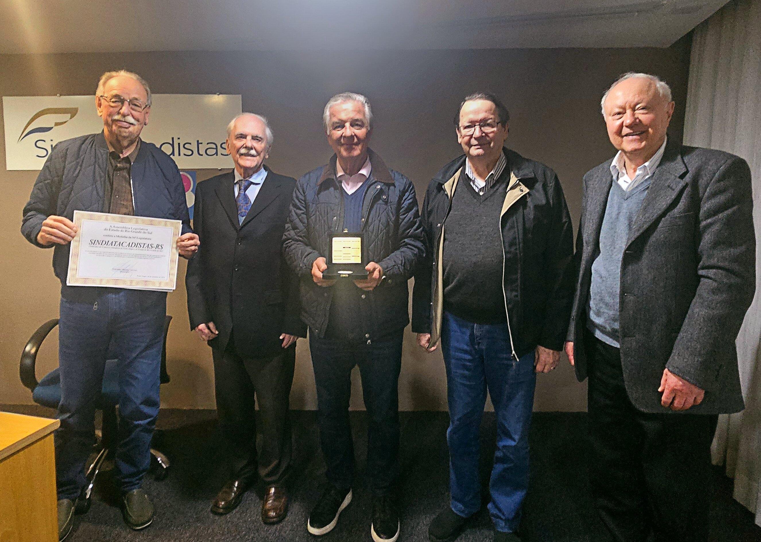 Diretoria Sindiatacadistas RS: Carlos Cezar Schneider, Leonardo Ely Schreiner, Luiz Henrique Hartmann, Nelson L&iacute;dio Nunes e Levino Luiz Crestani