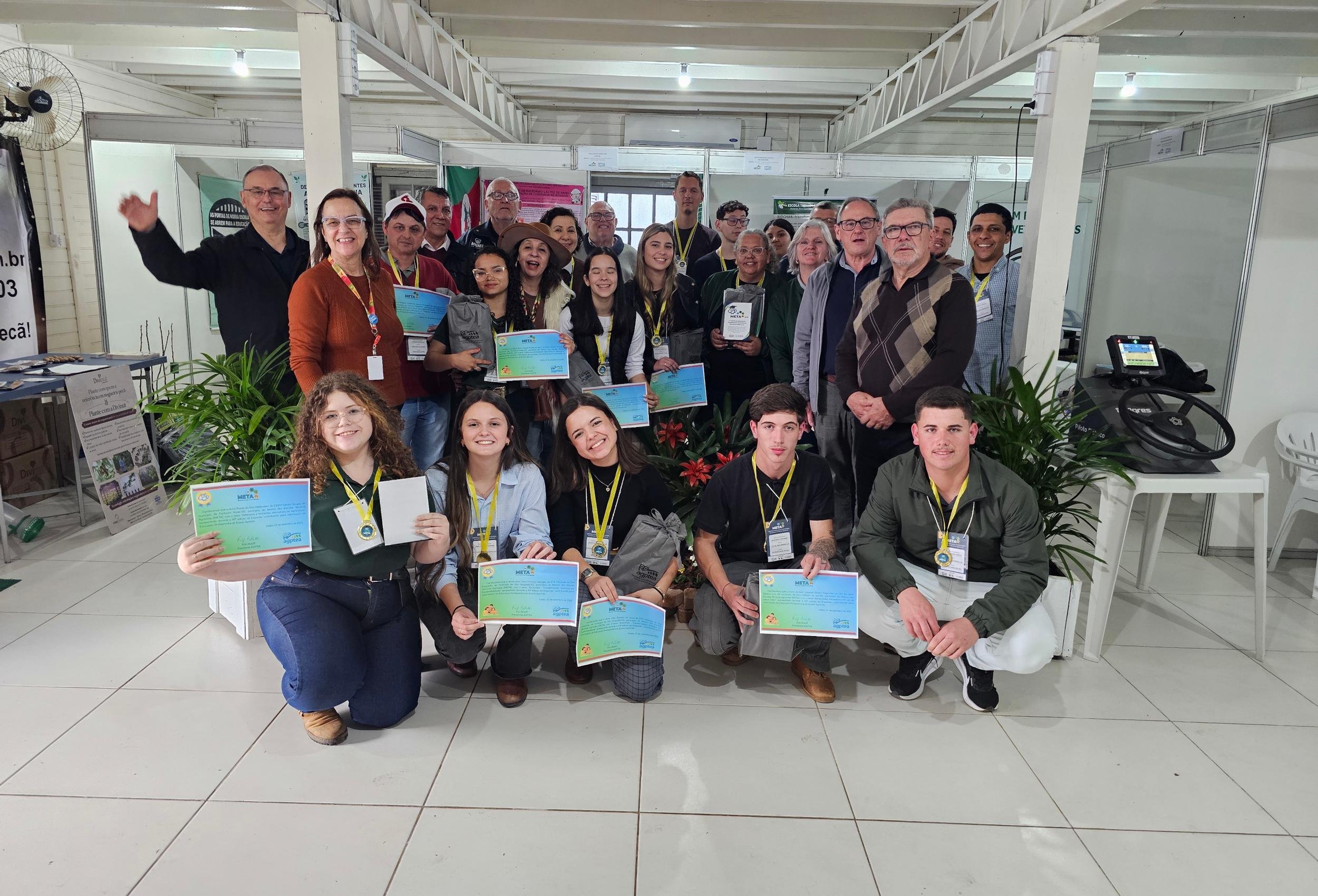 Projetos t&ecirc;m como caracter&iacute;stica a aplica&ccedil;&atilde;o pr&aacute;tica do conhecimento produzido pelos pr&oacute;prios estudantes
