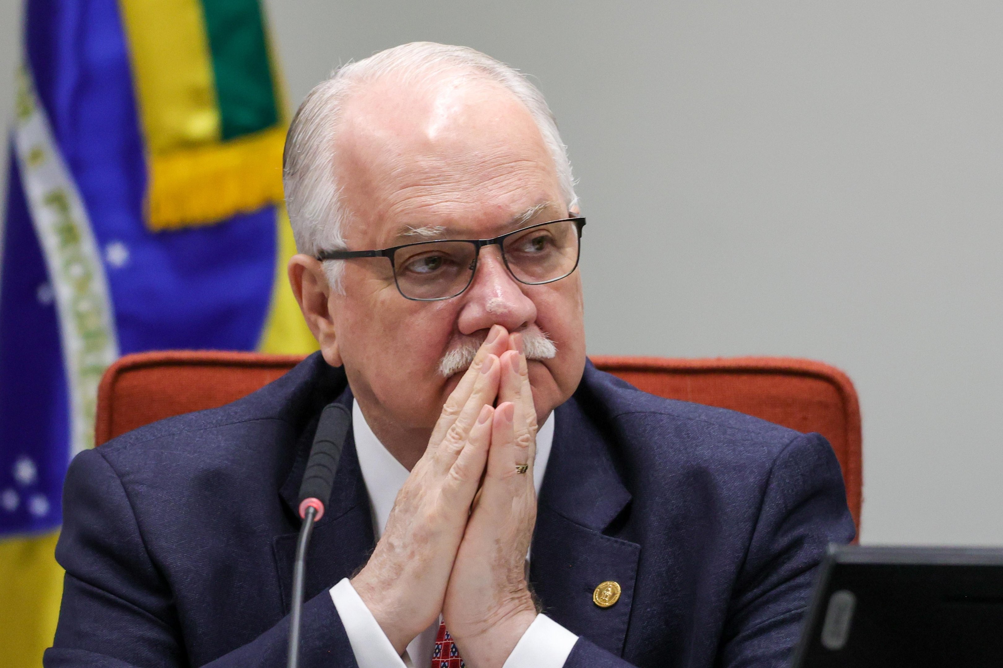 Nesta quinta-feira, estiveram pessoalmente no gabinete da presid&ecirc;ncia do Supremo, al&eacute;m de Gonet, os ministros Alexandre de Moraes, Andr&eacute; Mendon&ccedil;a e Dias Toffoli