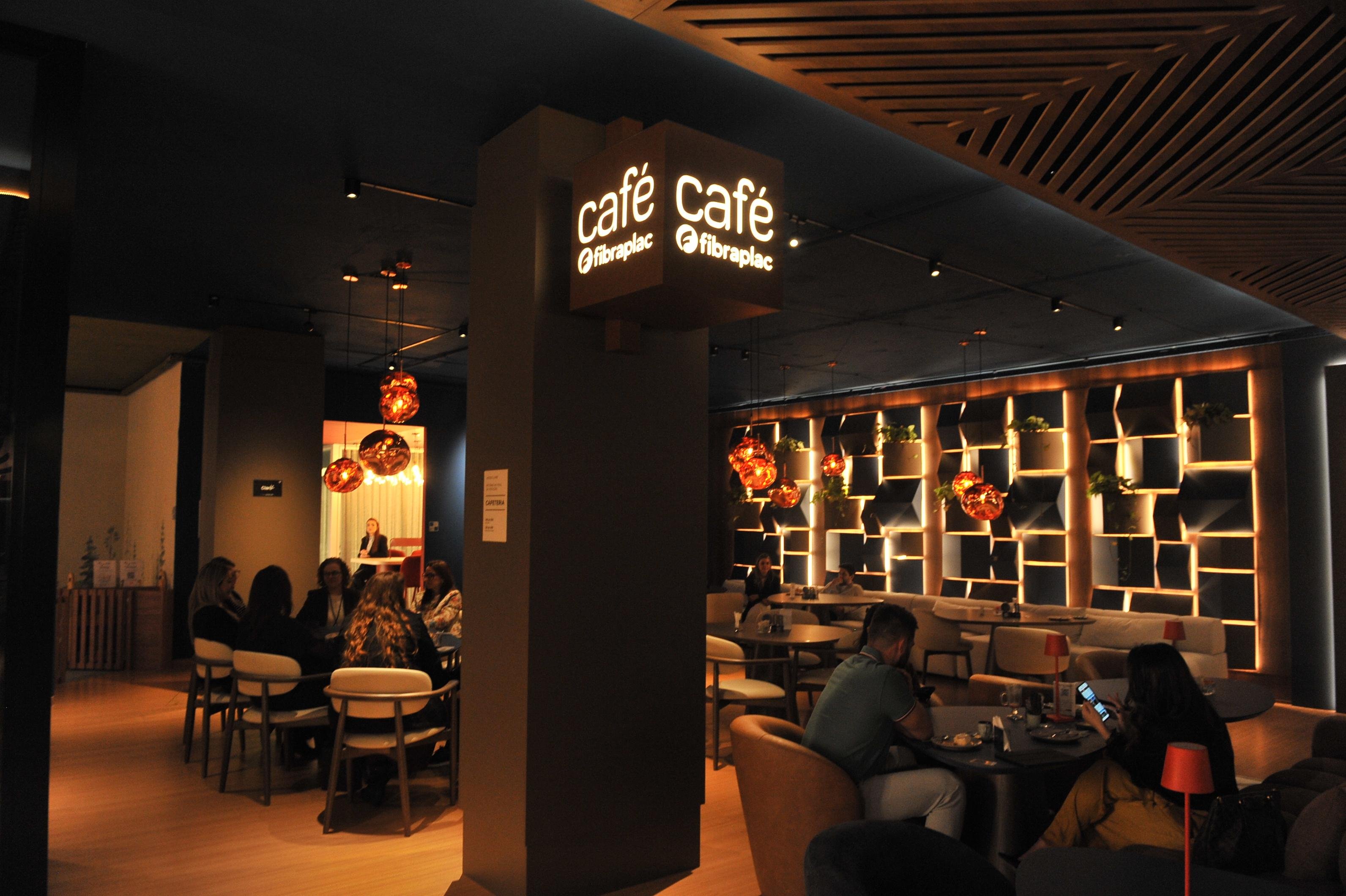 Caf&eacute; Fibraplac possui 250 m&sup2;