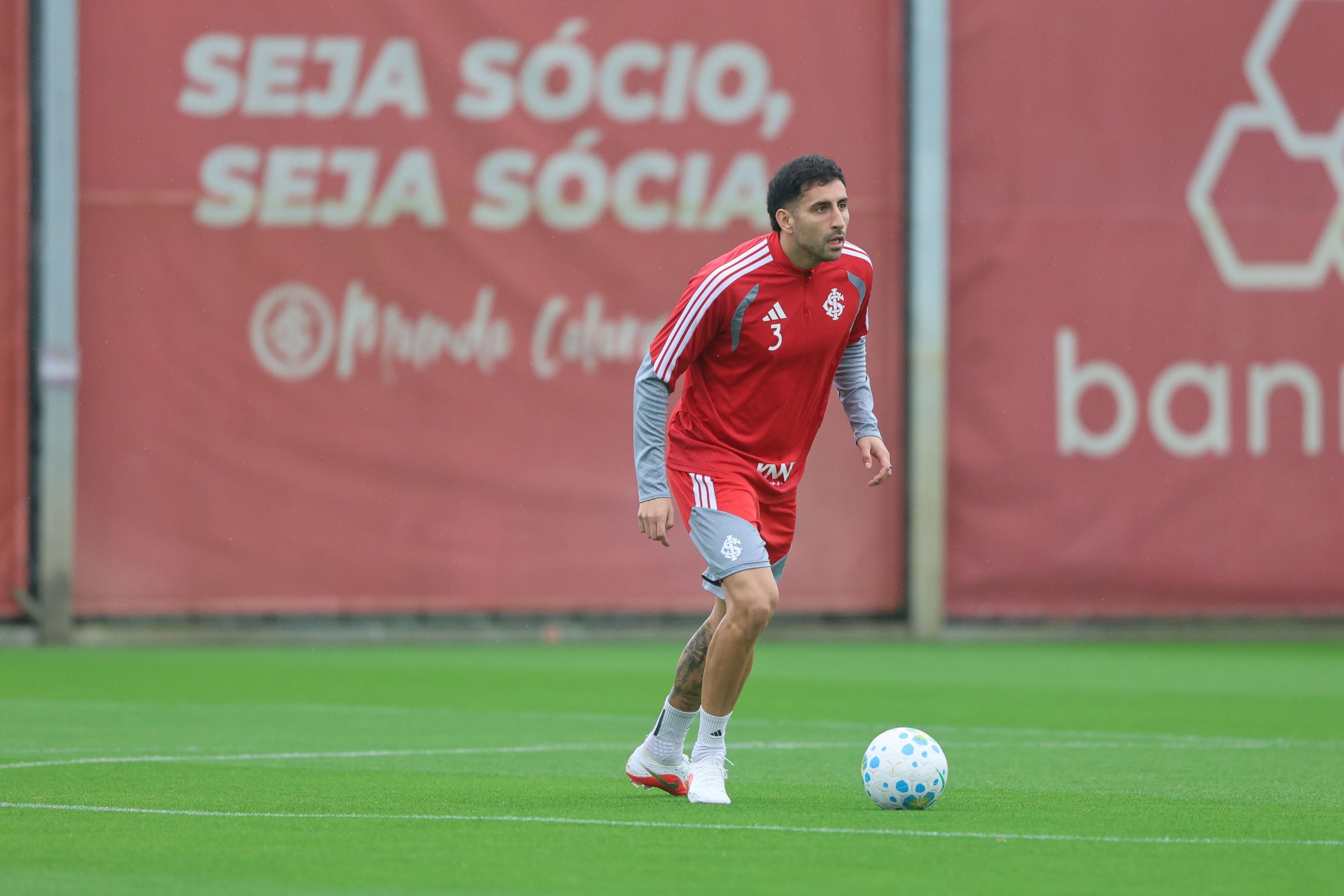 Marip&aacute;n trabalha para ficar &agrave; disposi&ccedil;&atilde;o contra o Botafogo, neste s&aacute;bado, no Beira-Rio