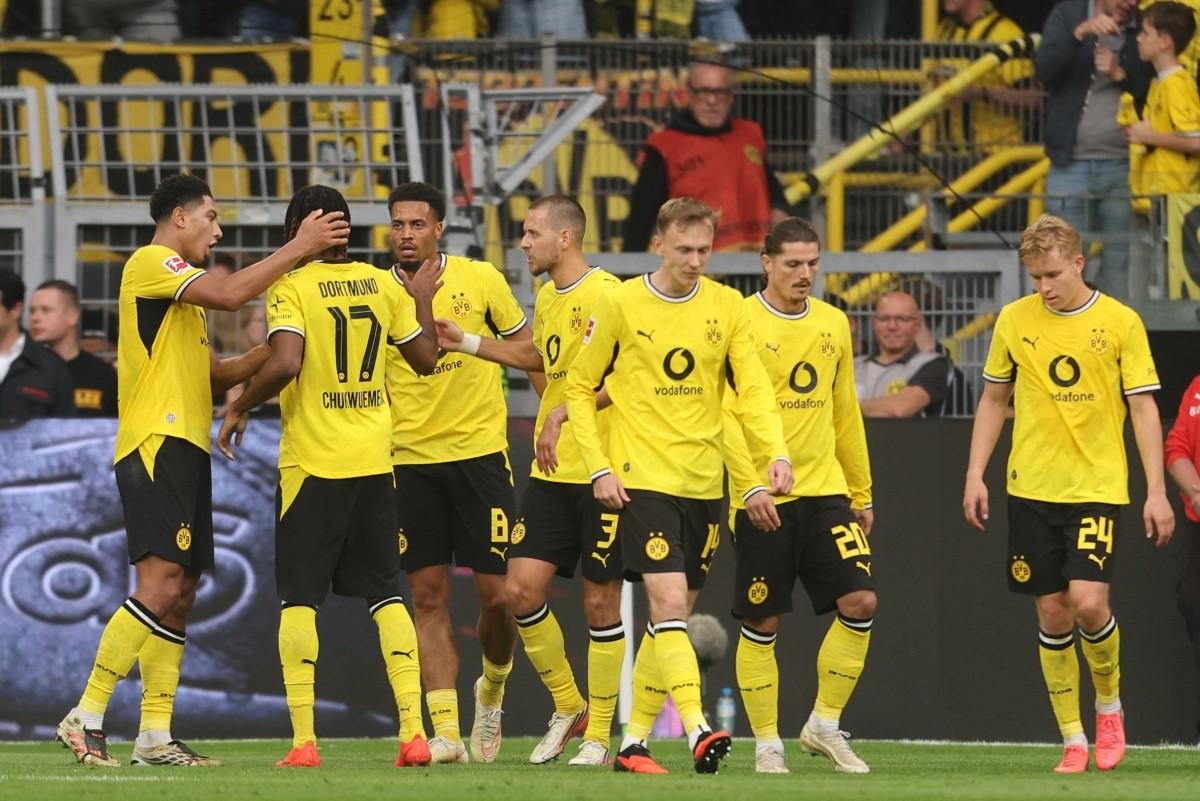 Dortmund segue 100% no Campeonato Alem&atilde;o