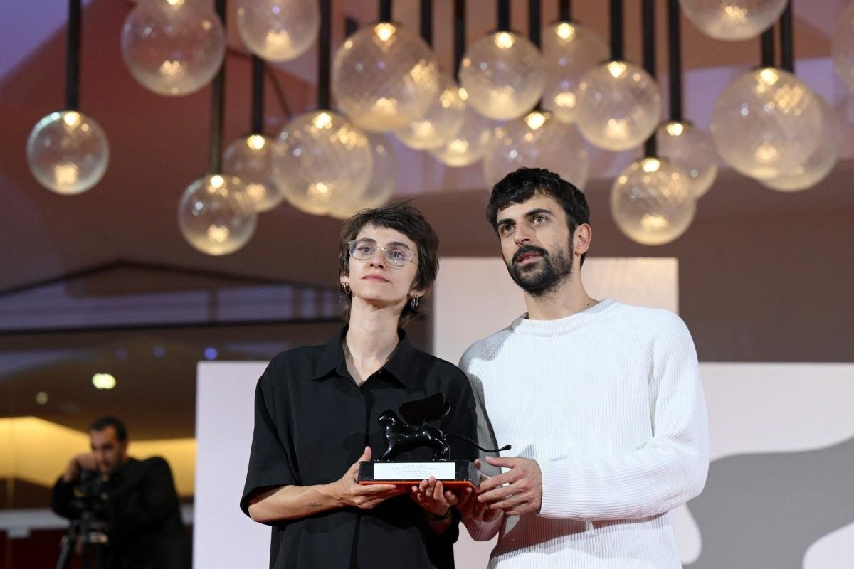 Os diretores Yuval Abraham e Rachel Szor, vendedores do Pr&ecirc;mio Especial do J&uacute;ri por "Naza"