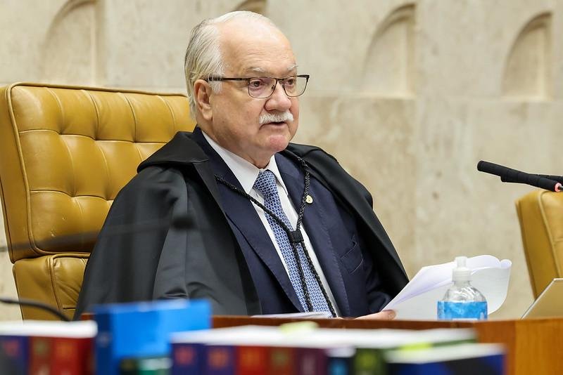 Em seu pronunciamento, Fachin afirmou que prefere manter os processos citados separados