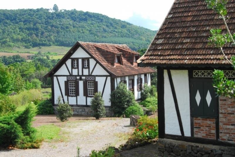 Contemplados receber&atilde;o R$ 8.400,00, montante destinado exclusivamente a melhorias e interven&ccedil;&otilde;es na infraestrutura dos pr&eacute;dios hist&oacute;ricos constru&iacute;dos em t&eacute;cnica enxaimel