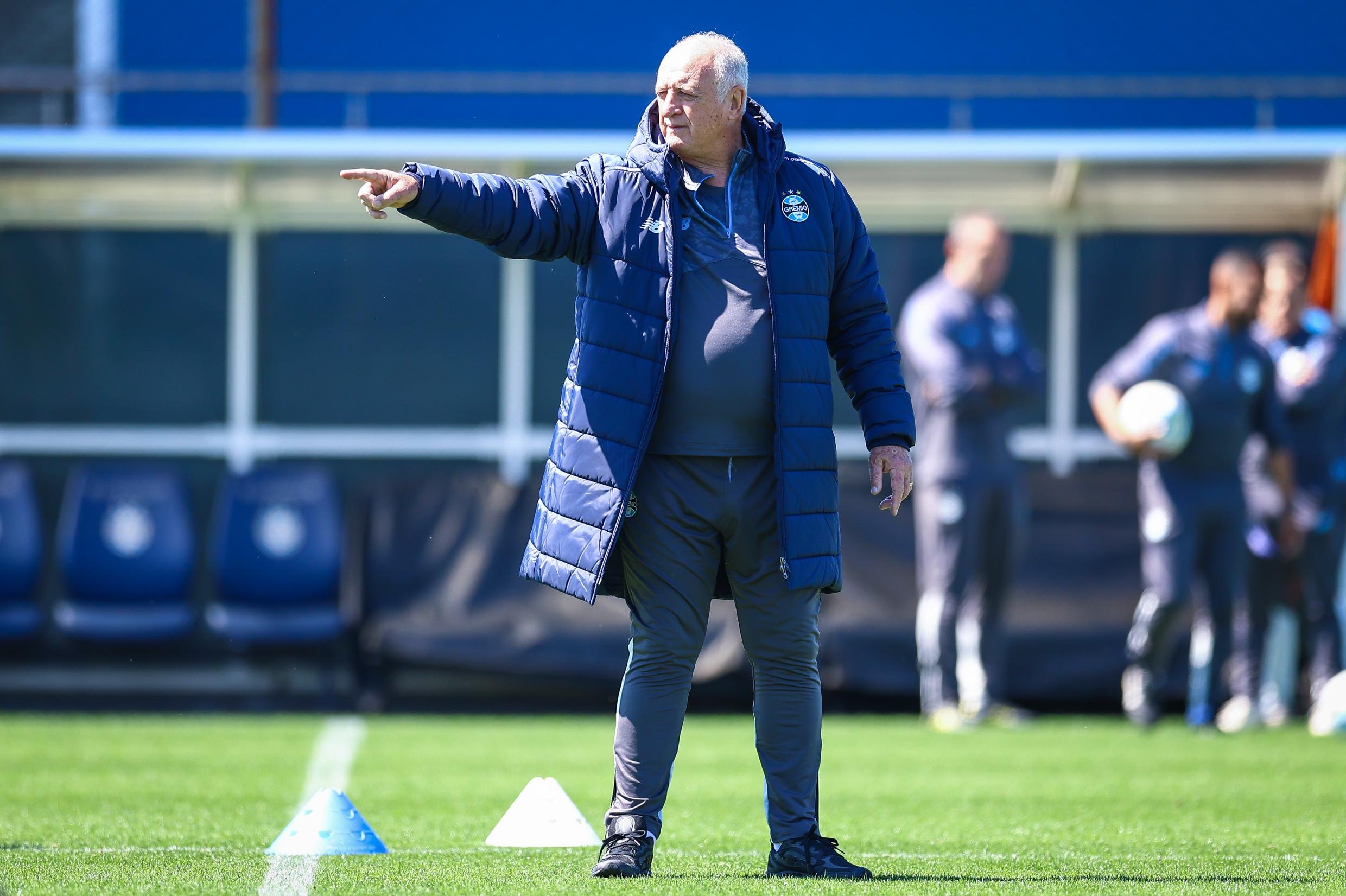 Felip&atilde;o ser&aacute; o treinador do Gr&ecirc;mio contra o Botafogo