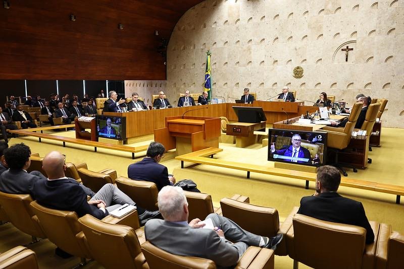 Sess&atilde;o pode terminar sem chegar ao m&eacute;rito se o plen&aacute;rio acolher as preliminares ou se o tempo se esgotar