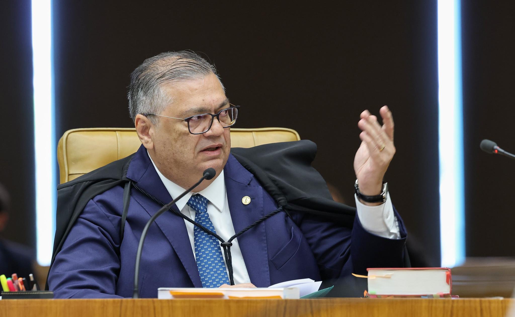 "Reputo isso como de enorme gravidade jur&iacute;dica, constitucional. Aqui &eacute; o Tribunal Supremo de um Pa&iacute;s soberano", afirmou ministro