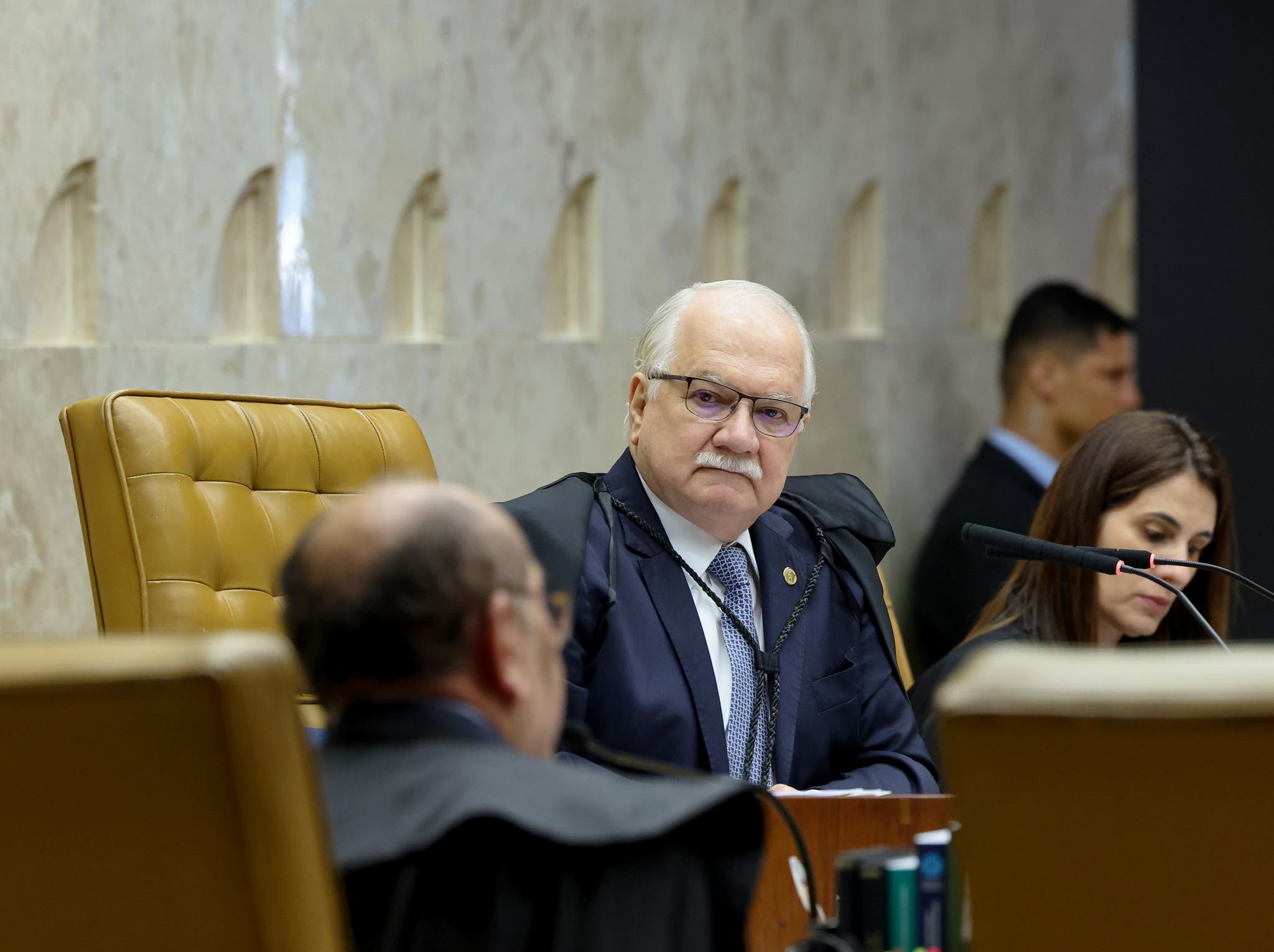 Presidente do Supremo planeja detalhar rito nesta quarta sobre como a Corte conduzir&aacute; os pedidos contra os dois ministros