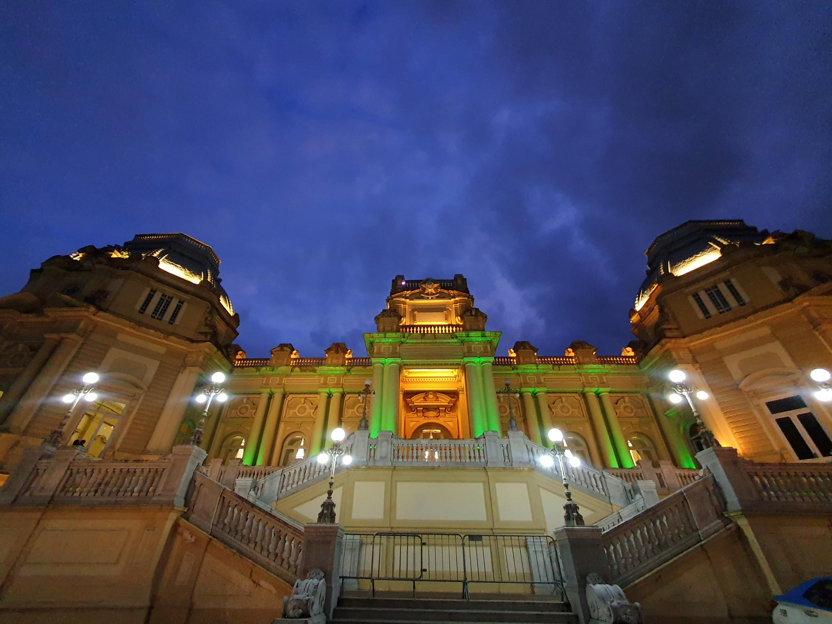 Pal&aacute;cio Guanabara &eacute; o edif&iacute;cio-sede do governo carioca