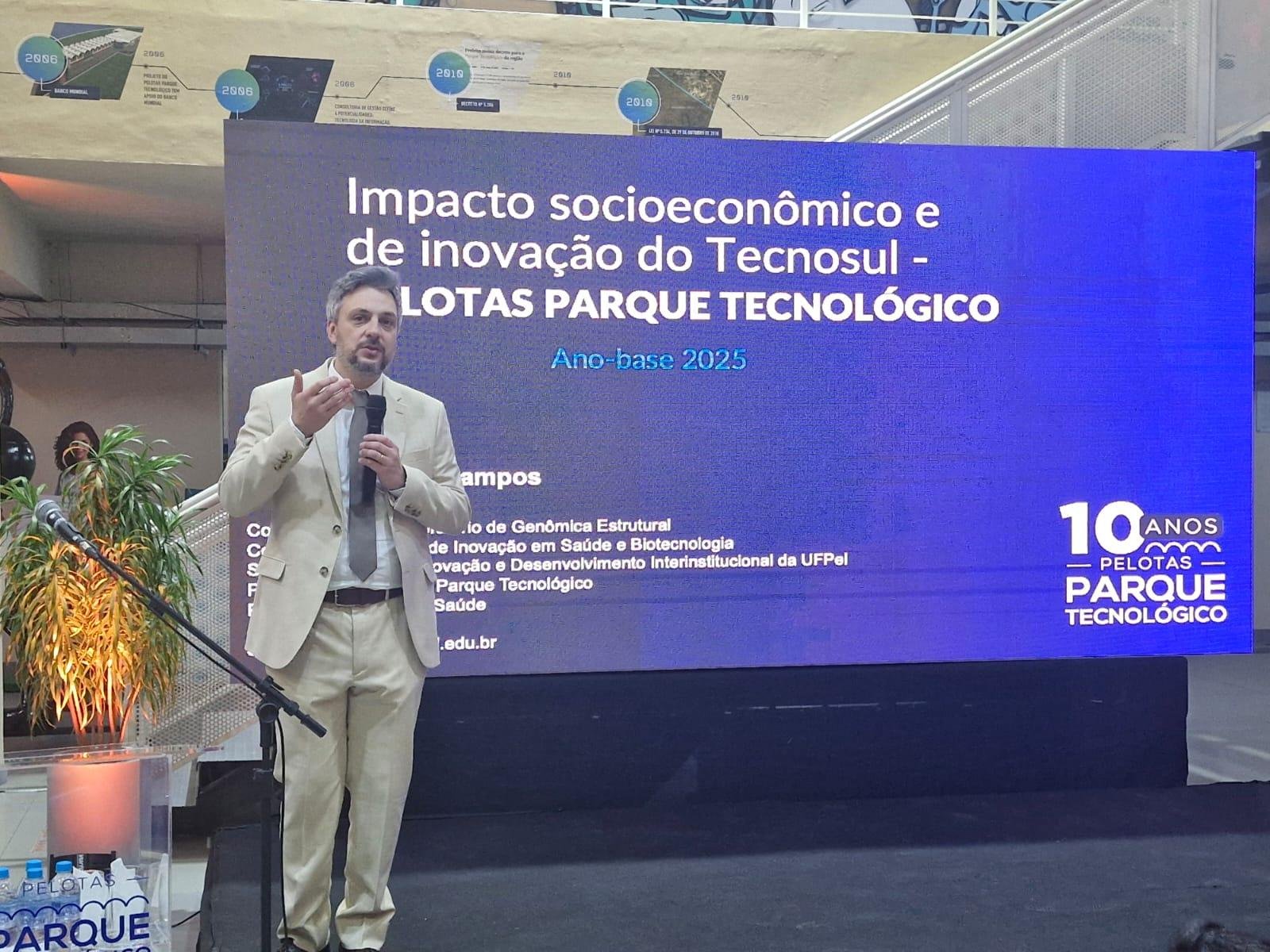 O presidente do Pelotas Parque Tecnol&oacute;gico, Vin&iacute;cius Campos. apresentou os dados de uma pesquisa sobre o impacto socioecon&ocirc;mico do espa&ccedil;o