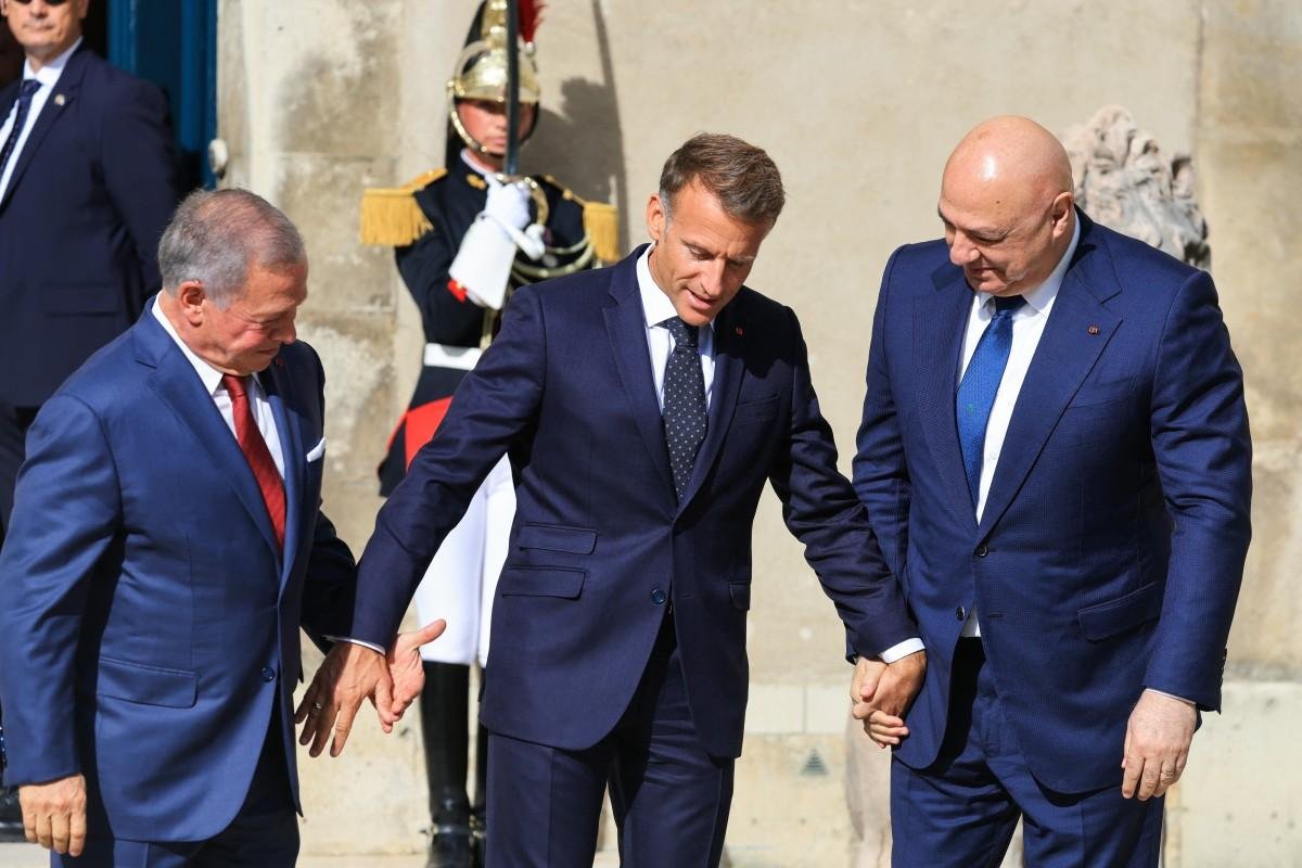 Macron encontrou o presidente liban&ecirc;s, Joseph Aoun, e o rei Abdullah II da Jord&acirc;nia
