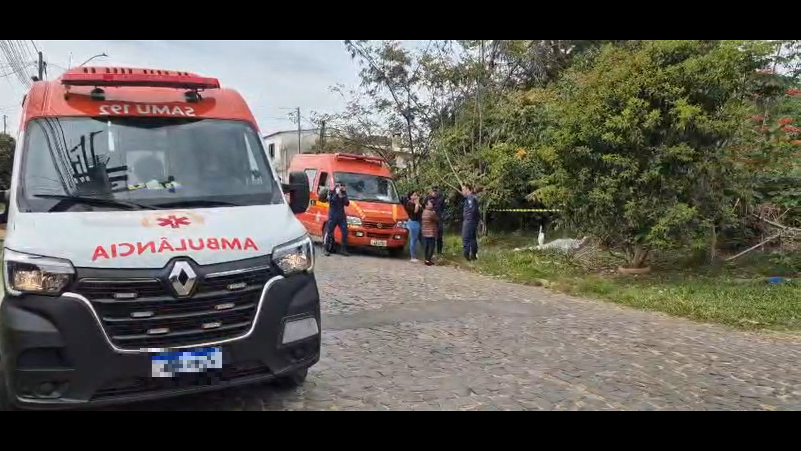 V&iacute;tima morreu ainda no local do crime