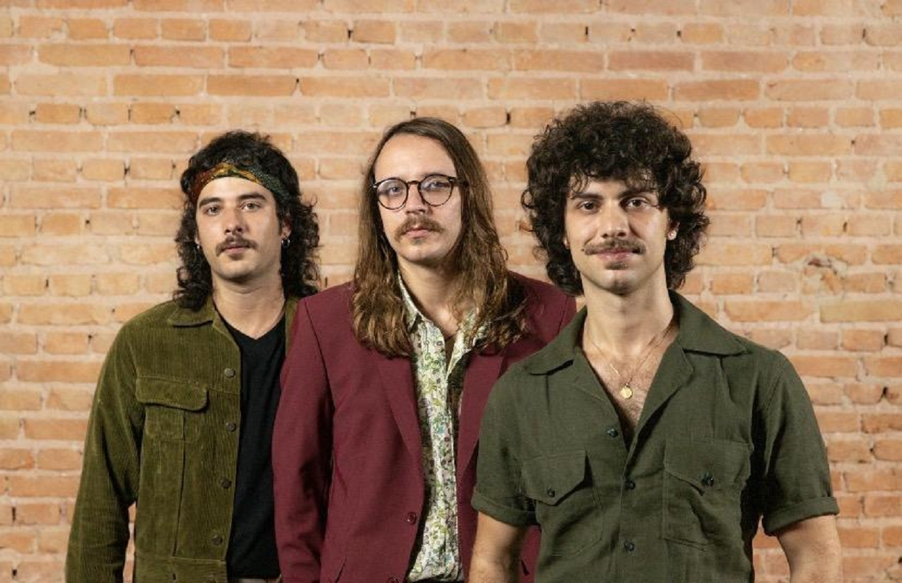 Pedro Lipa, Eduardo Schuler e Sebasti&atilde;o Reis formam a Colomy desde o ano de 2021