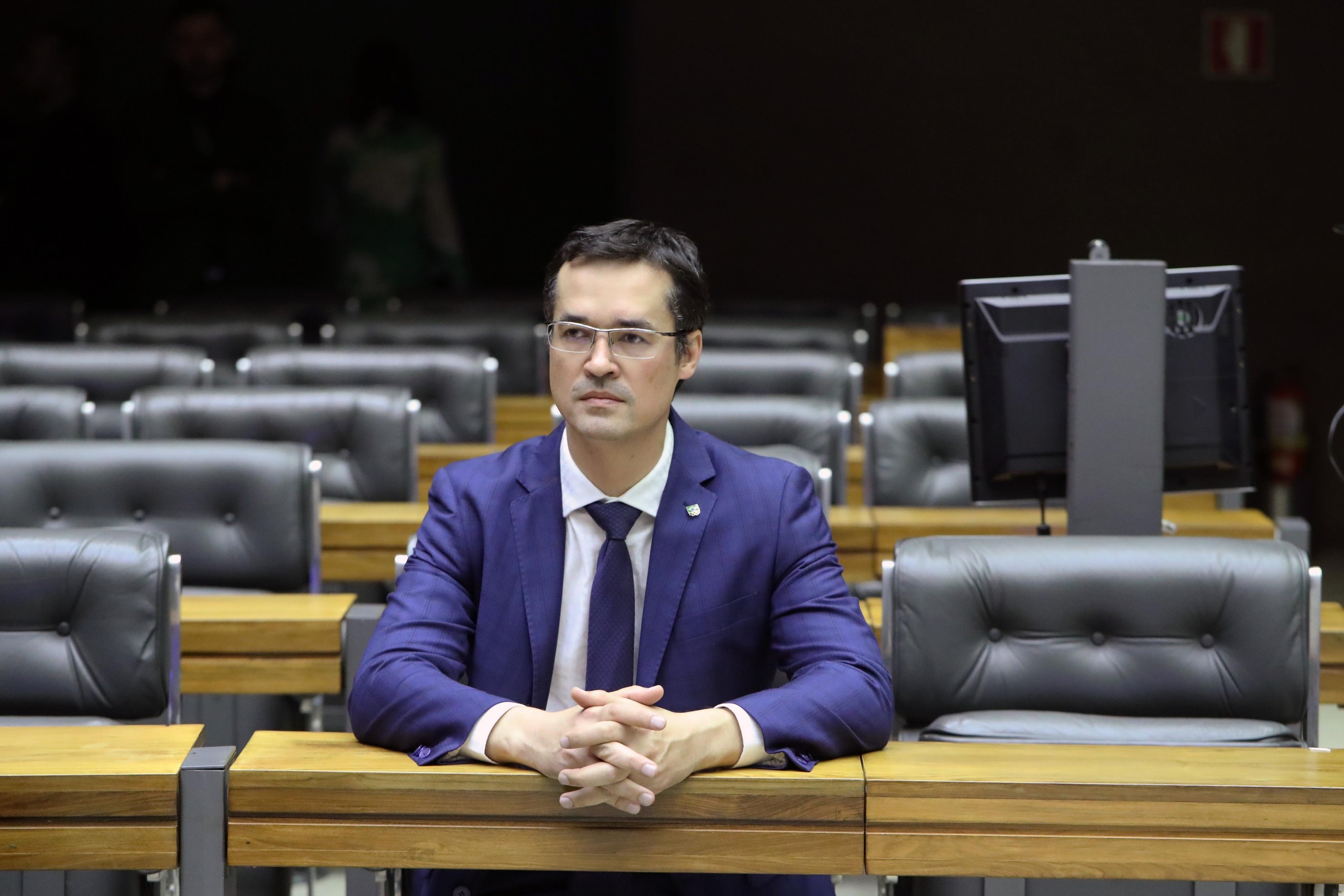 Deltan foi enquadrado na Lei da Ficha Limpa, que prev&ecirc; oito anos de inelegibilidade para membros do Minist&eacute;rio P&uacute;blico que deixem o cargo tendo ainda processos disciplinares pendentes