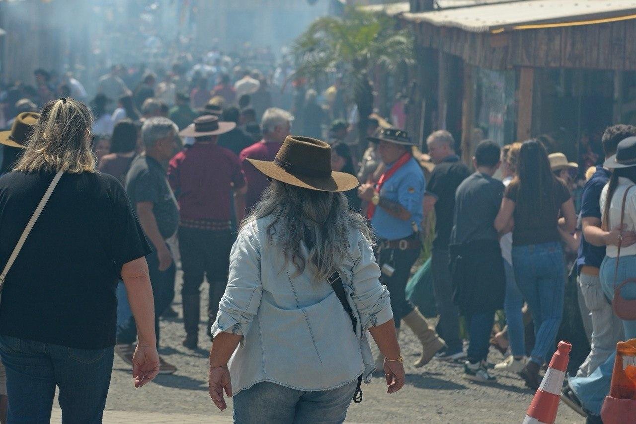 Movimento neste domingo, &uacute;ltimo dia do Acampamento Farroupilha de Porto Alegre