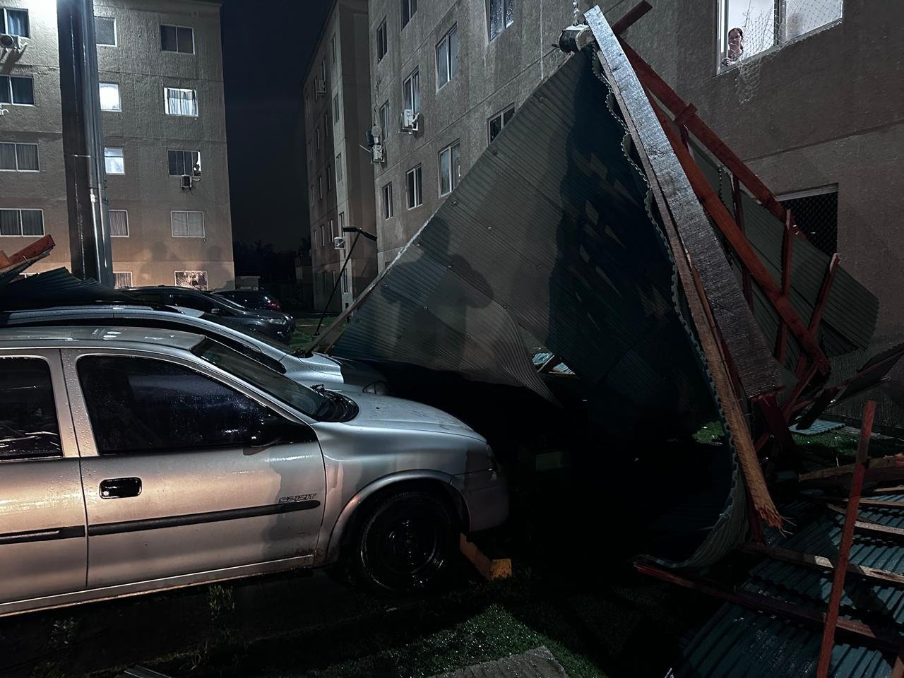 As equipes atuaram ao longo de toda a madrugada no atendimento das ocorr&ecirc;ncias
