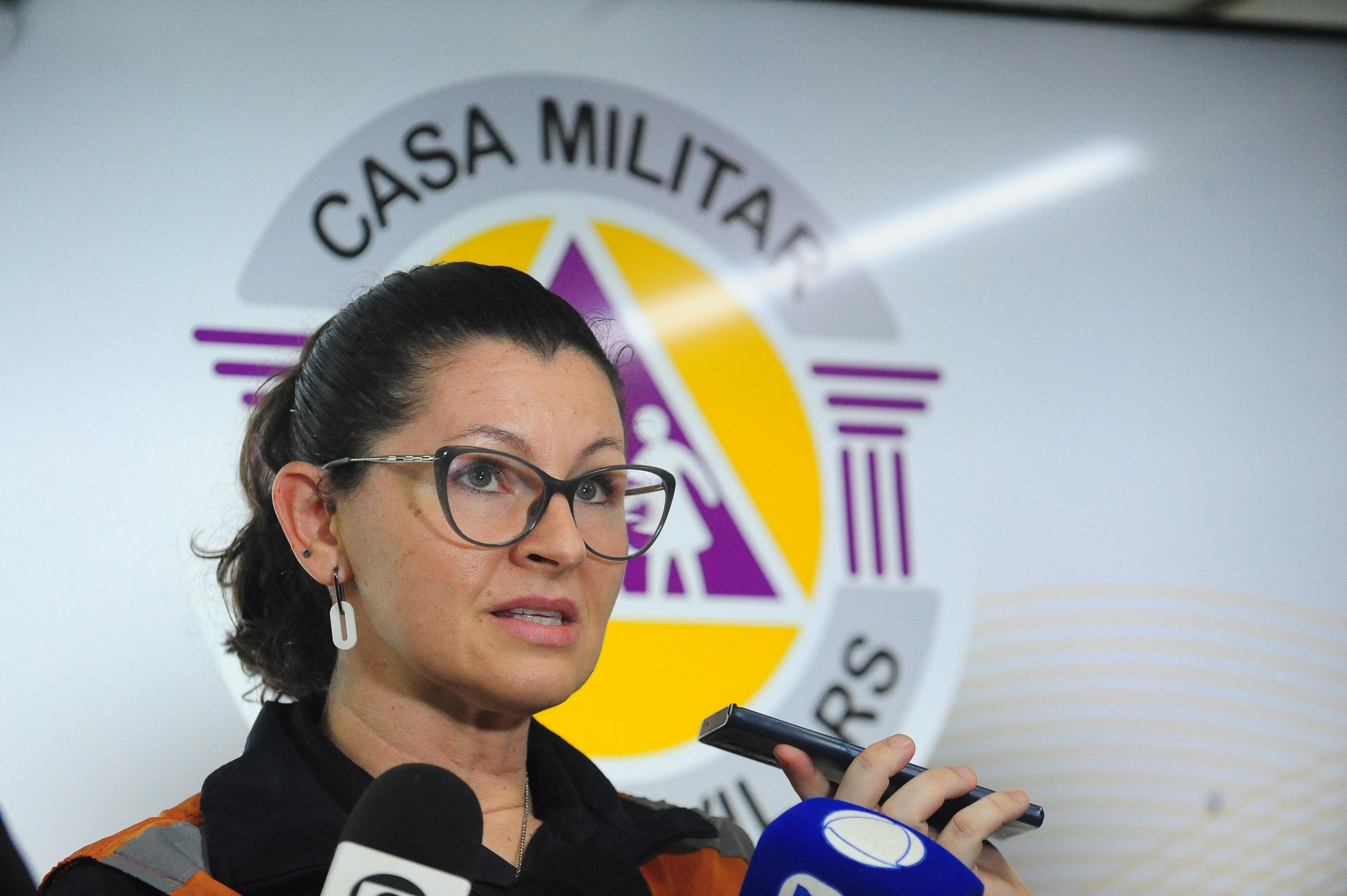 Tenente Sabrina Ribas da Defesa Civil do Estado confirmou&nbsp;122 ocorr&ecirc;ncias em 119 munic&iacute;pios relacionadas ao temporal