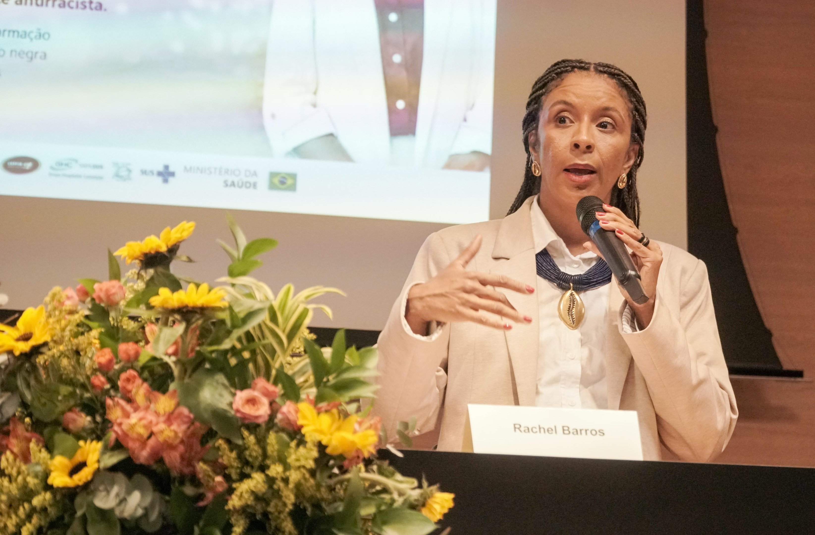 Rachel esteve em agenda no Grupo Hospitalar Concei&ccedil;&atilde;o (GHC)