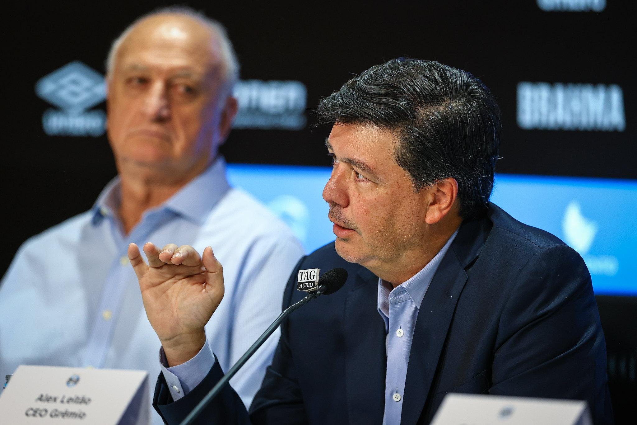 Alex Leit&atilde;o, CEO do Gr&ecirc;mio, foi punido pelo STJD