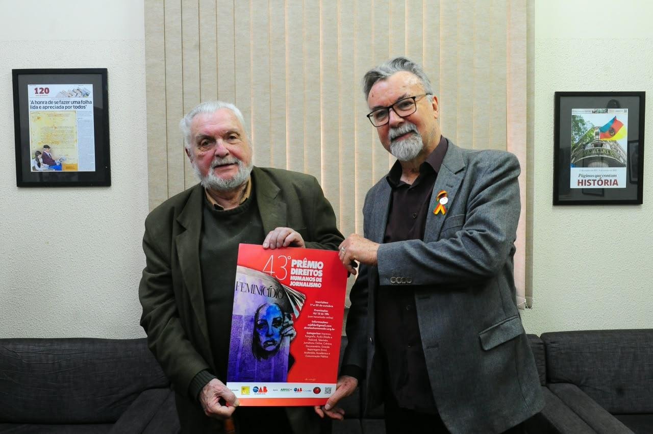 Presidente do MJDH, Jair Lima Krischke, e o coordenador da Comiss&atilde;o de Direitos Humanos da OAB/RS, Roque Reckziegel
