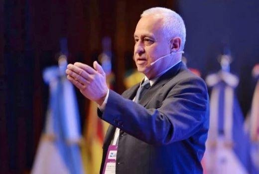 O Conselheiro do Tribunal de Contas do RS, Marco Peixoto, no XXVIII Congresso Nacional Sptcra-Ietei, em Buenos Aires