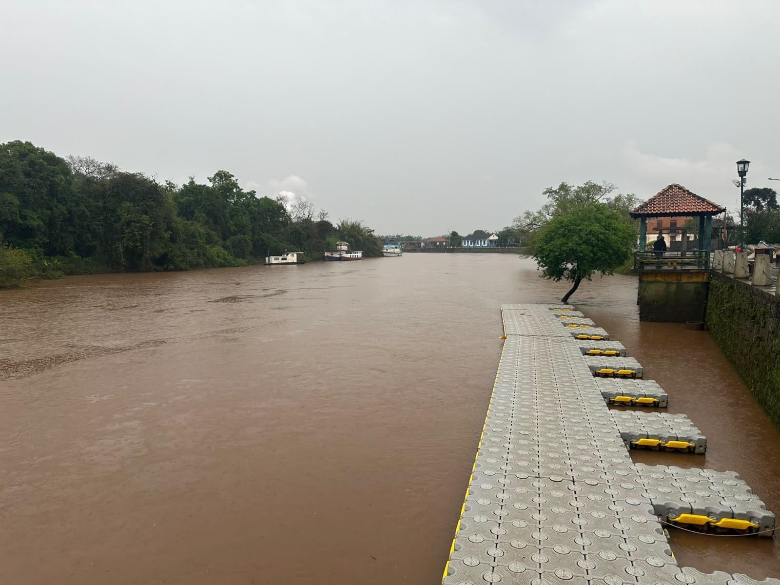 De acordo com a Defesa Civil do munic&iacute;pio, o acumulado de chuva das &uacute;ltimas 24 horas foi de 35 mm