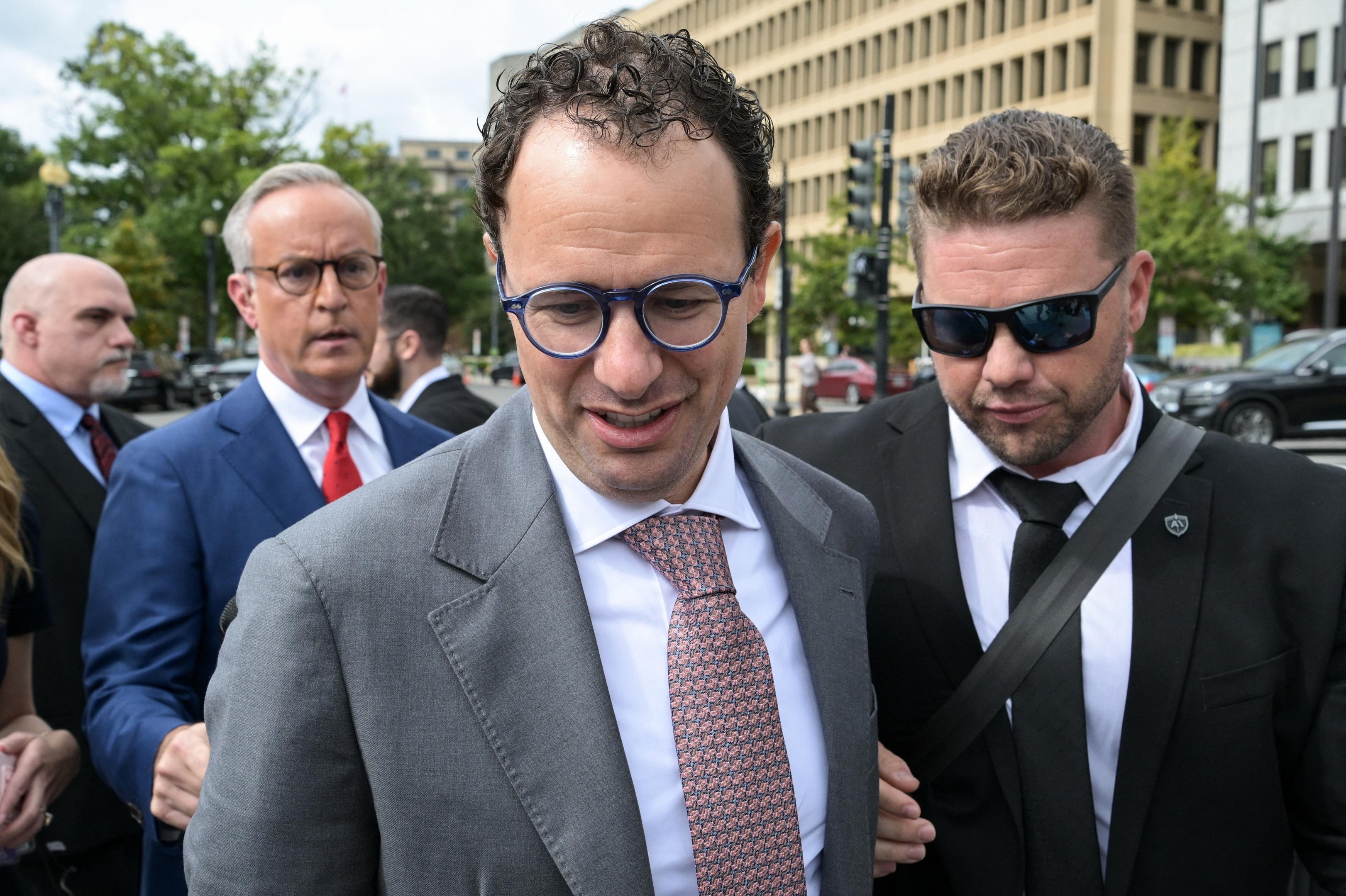 CEO da Anthropic, Dario Amodei, chega a Casa Branca antes de reuni&atilde;o planejada com Donald Trump, em Washington, DC
