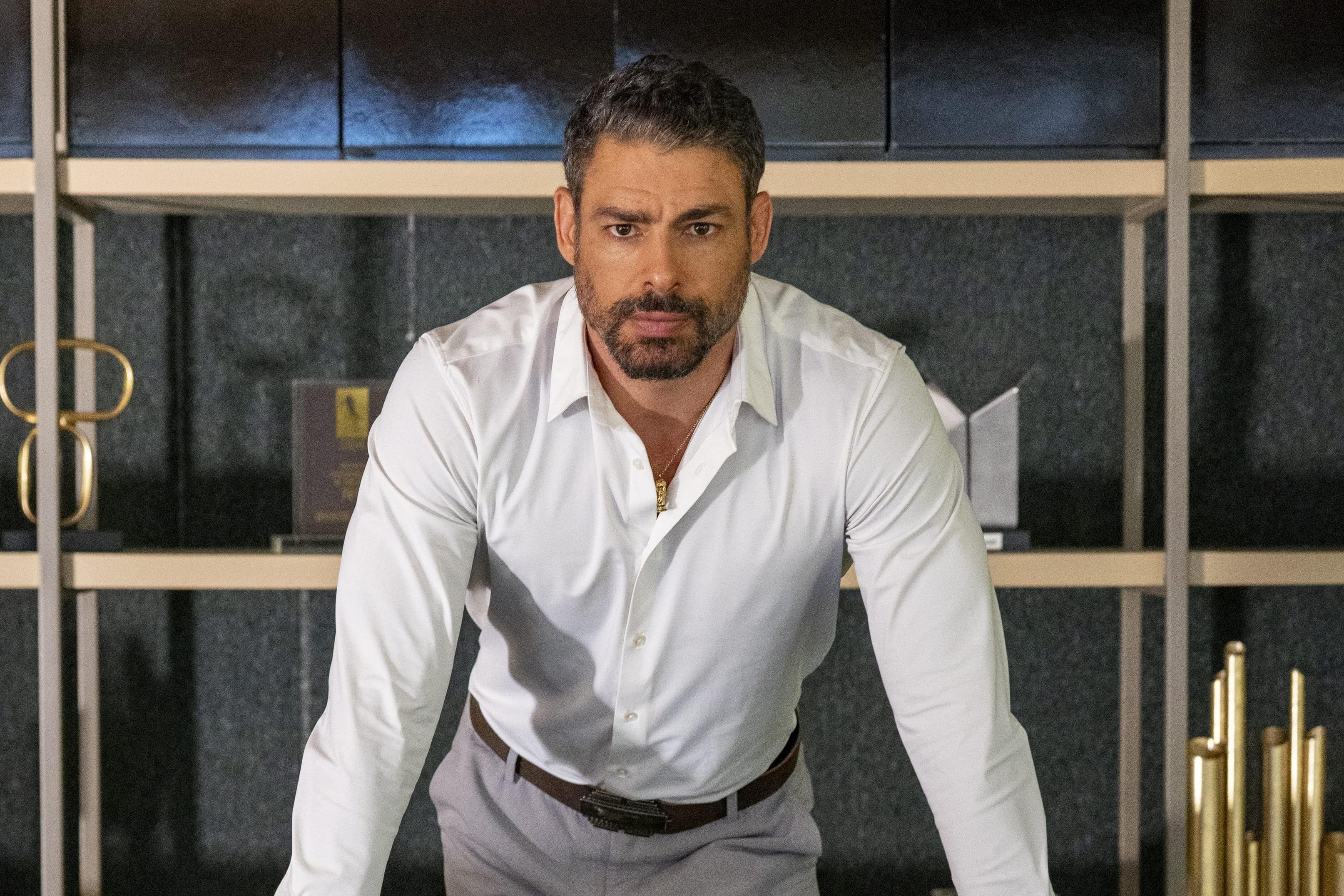 Criador, protagonista e um dos diretores do recente sucesso &ldquo;Jogada de Risco", Cau&atilde; Reymond ministrar&aacute; a mesa de abertura com um estudo de caso da s&eacute;rie