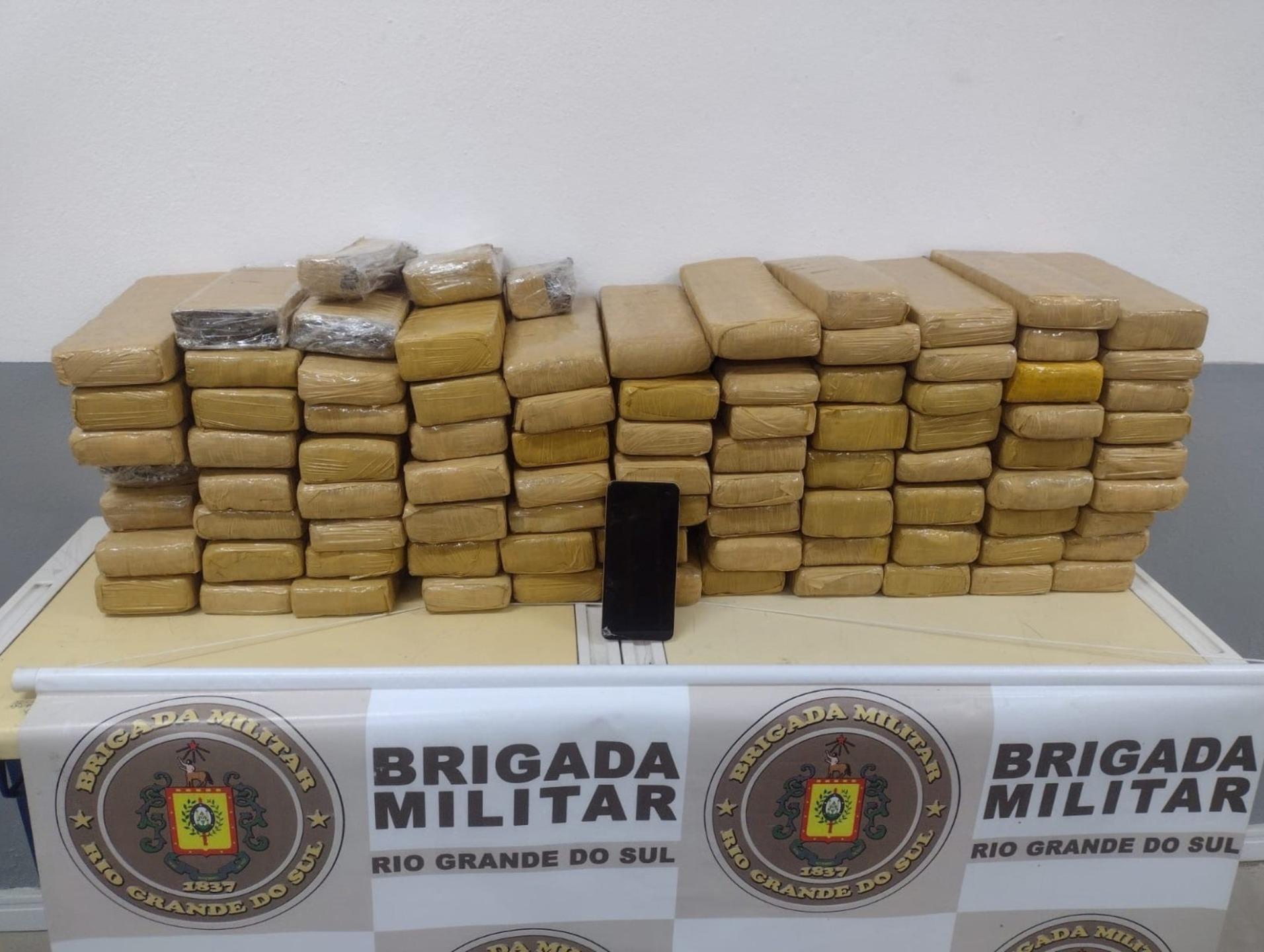 Drogas foram apreendidas durante a a&ccedil;&atilde;o