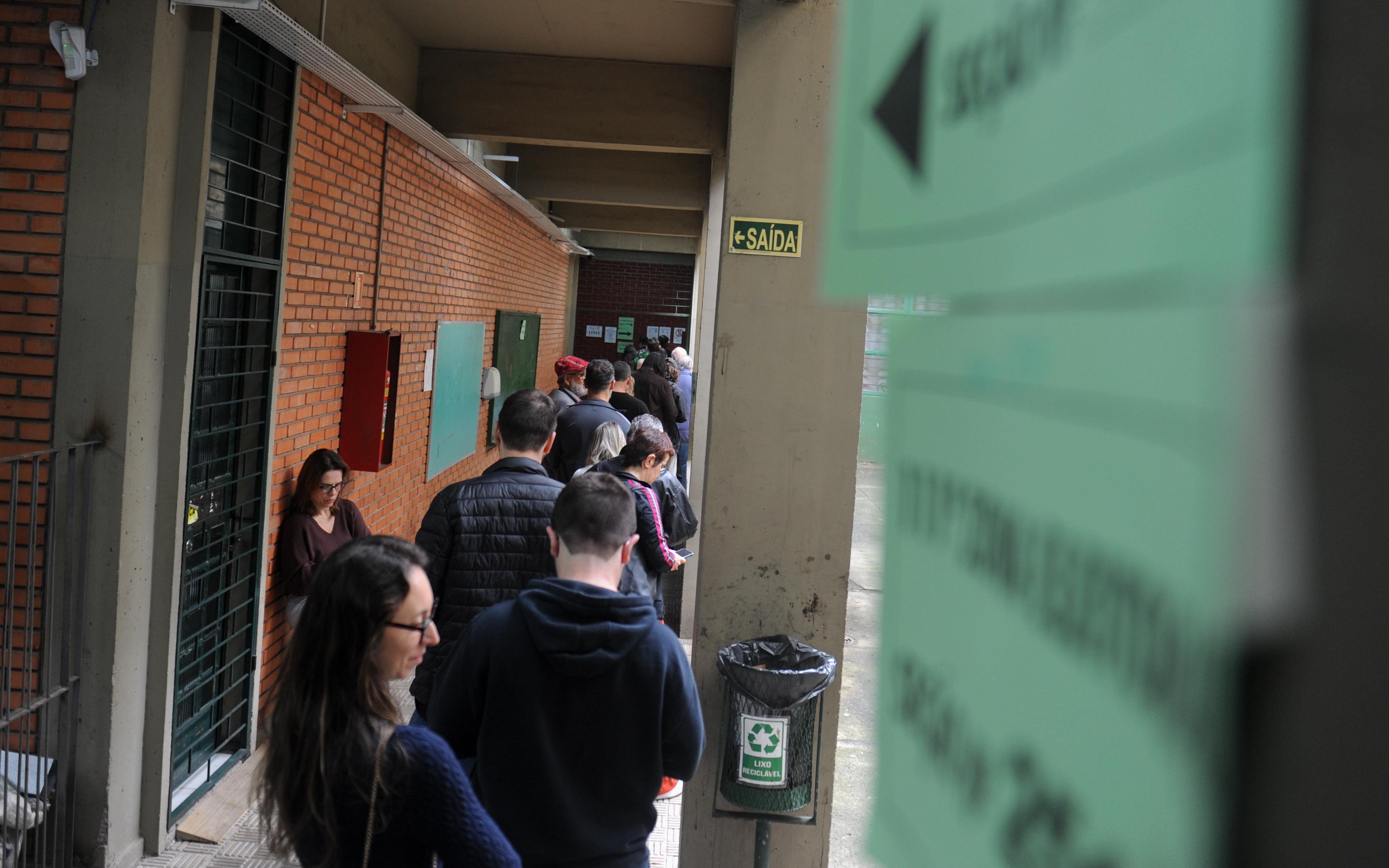 Mais de 33,4 milh&otilde;es de eleitores deixaram de ir &agrave;s urnas nesse domingo