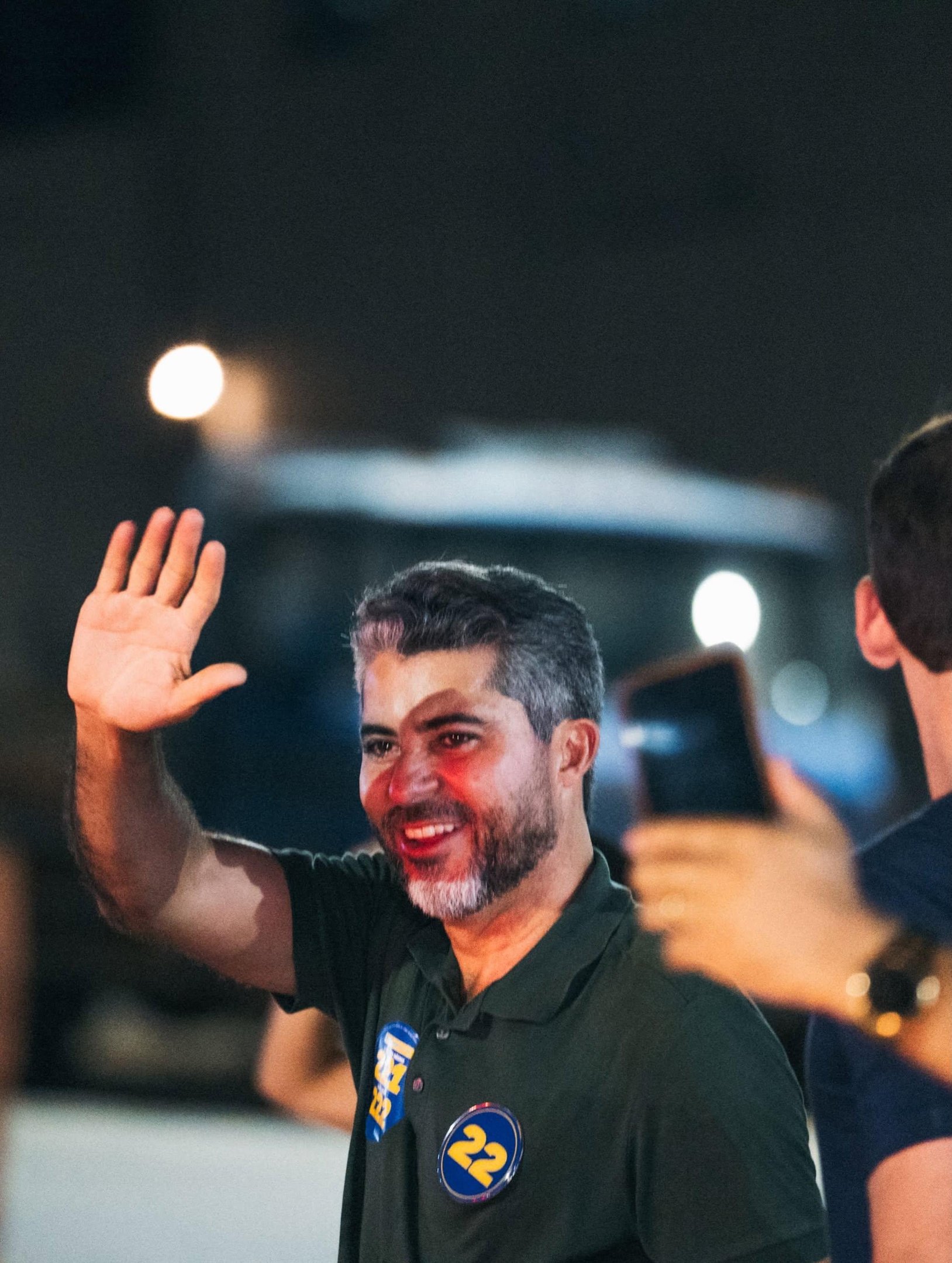 Senador teve ampla vota&ccedil;&atilde;o no pleito deste domingo