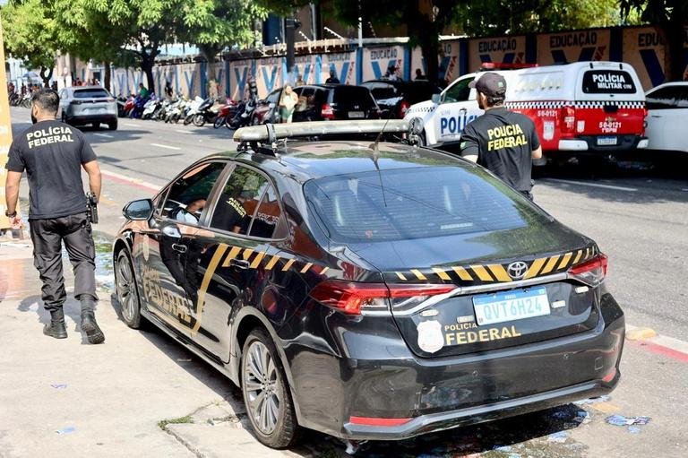 Foram apreendidos R$ 457.276,50 em esp&eacute;cie apenas neste domingo