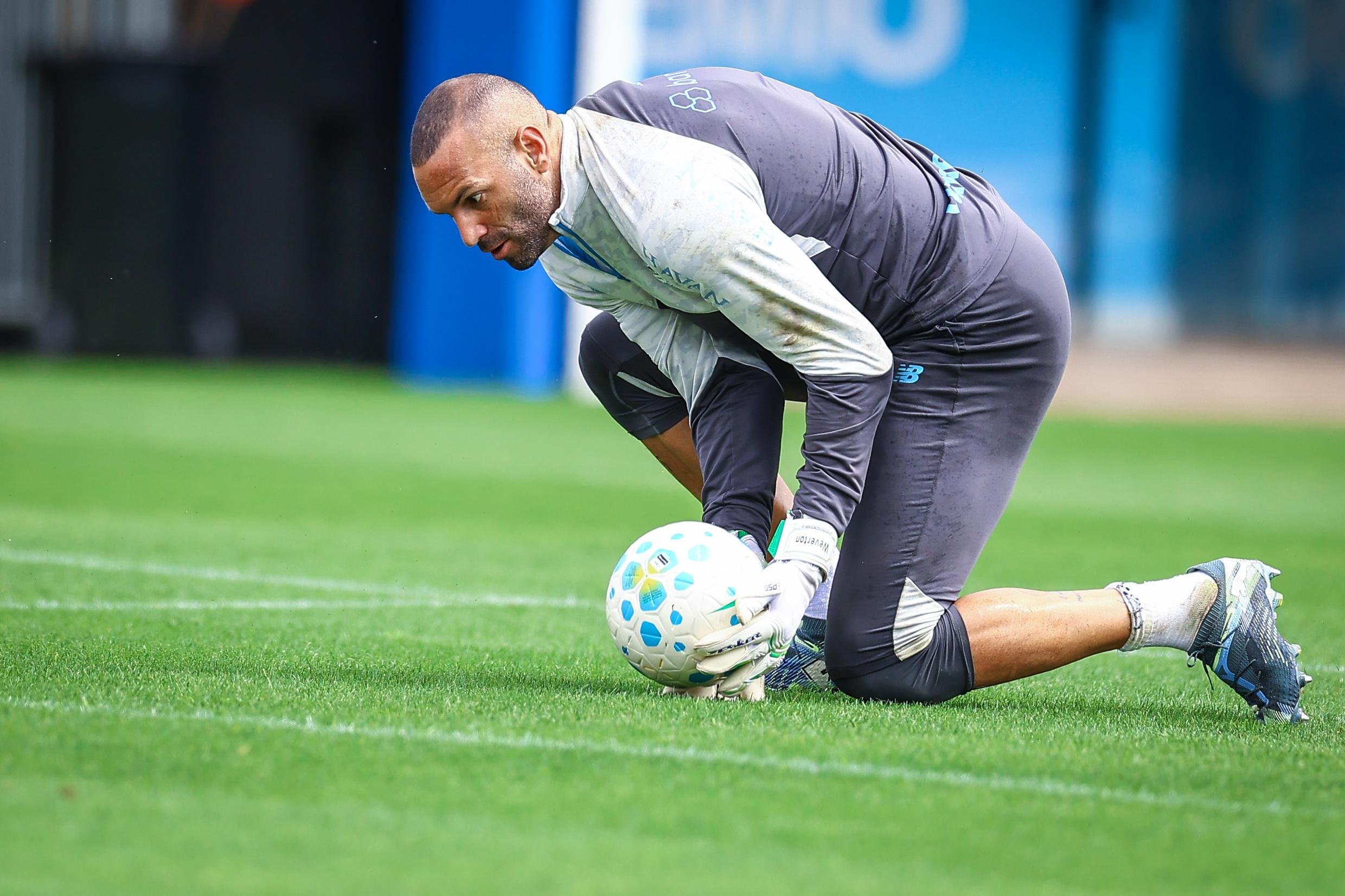 Weverton &eacute; a seguran&ccedil;a do Tricolor contra o Remo