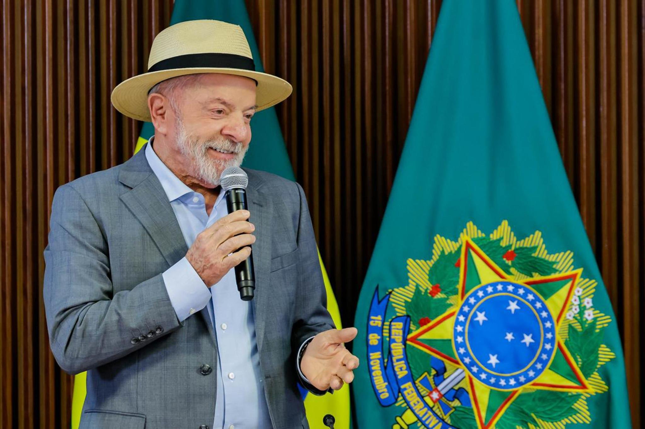 Lula diz que ficou decepcionado com resultado das elei&ccedil;&otilde;es deste domingo