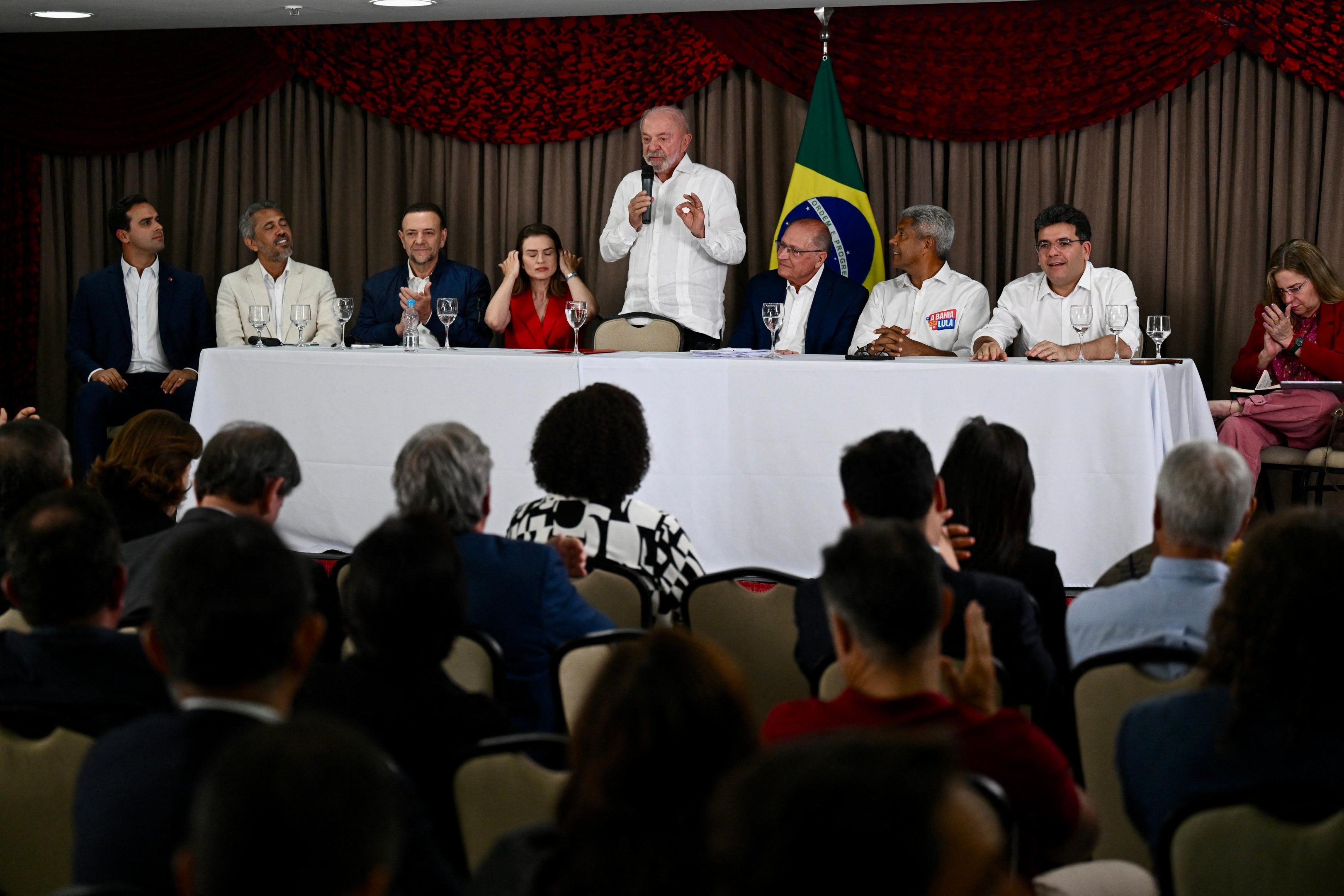 Presidente convocou reuni&atilde;o estrat&eacute;gica