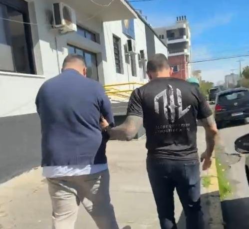 Autor dos disparos foi preso na casa de um familiar e conduzido para a Delegacia de Pol&iacute;cia; ap&oacute;s, foi encmainhado para o Pres&iacute;dio Regional de Pelotas