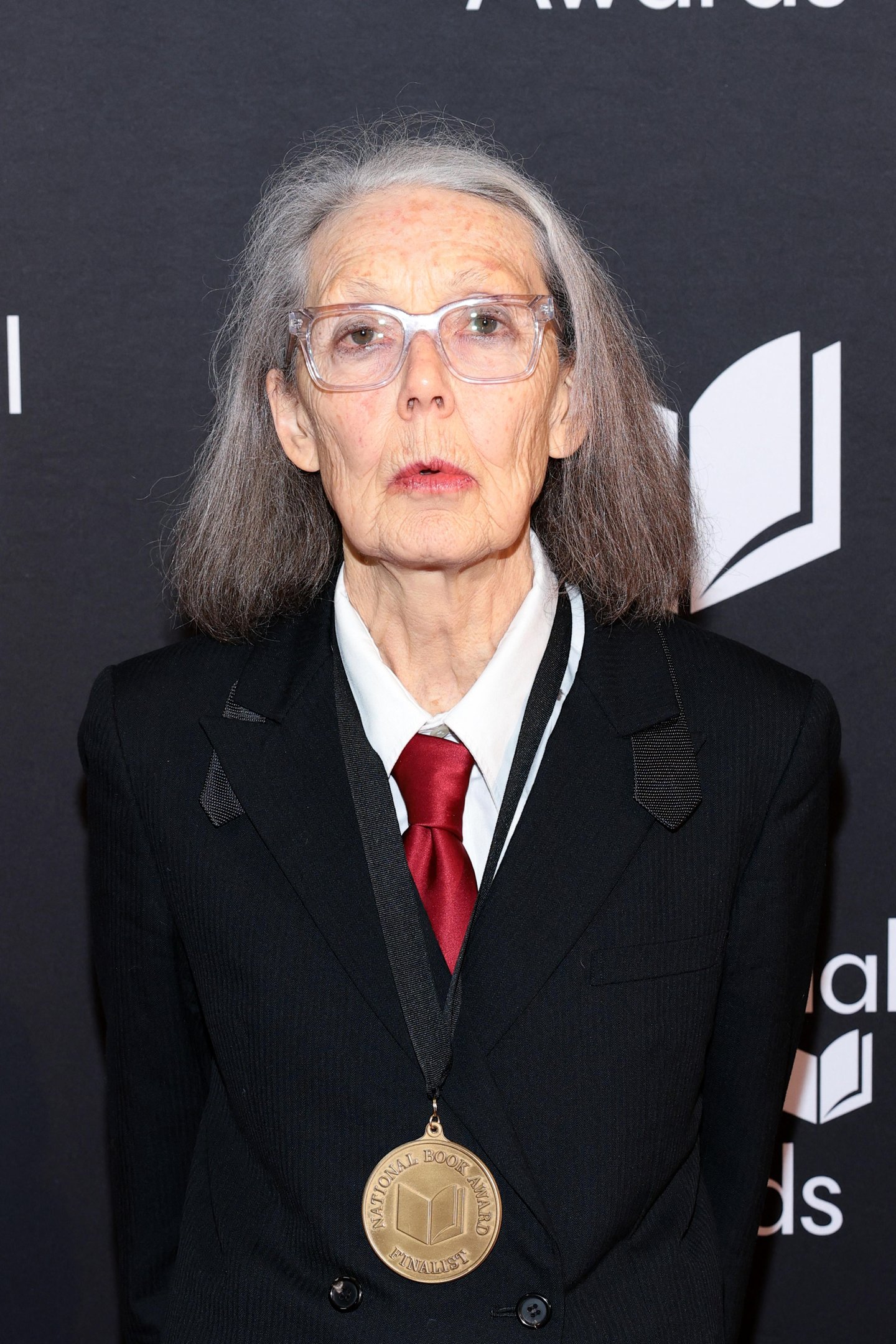 Poeta e ensa&iacute;sta canadense Anne Carson ganhou o Nobel de Literatura