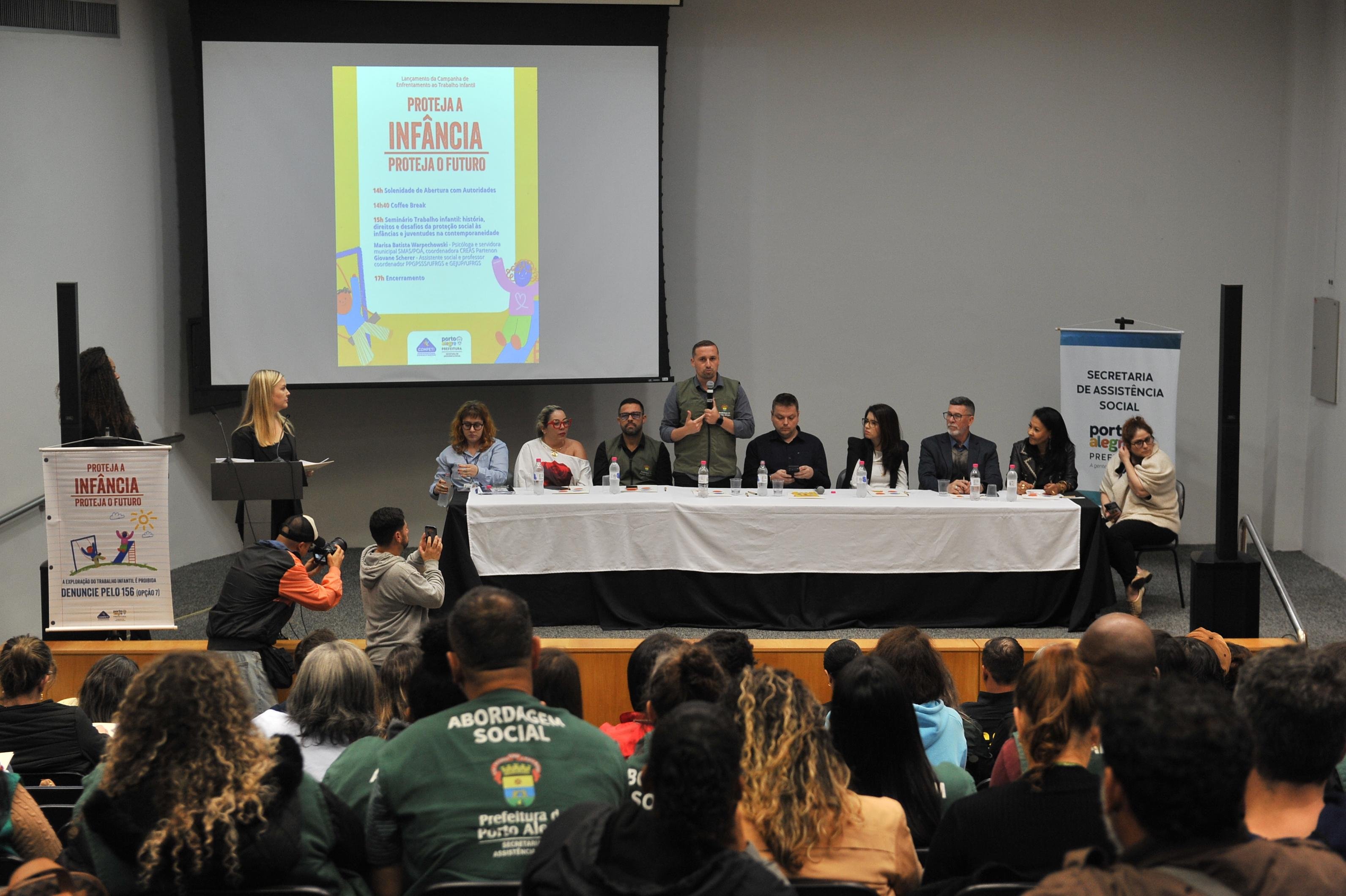 Campanha foi lan&ccedil;ada em semin&aacute;rio de capacita&ccedil;&atilde;o de agentes na PUCRS