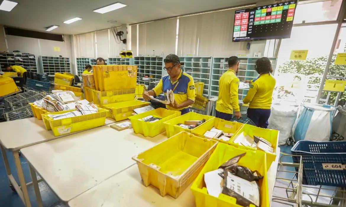 AliExpress e Correios firmam acordo para acelerar entregas