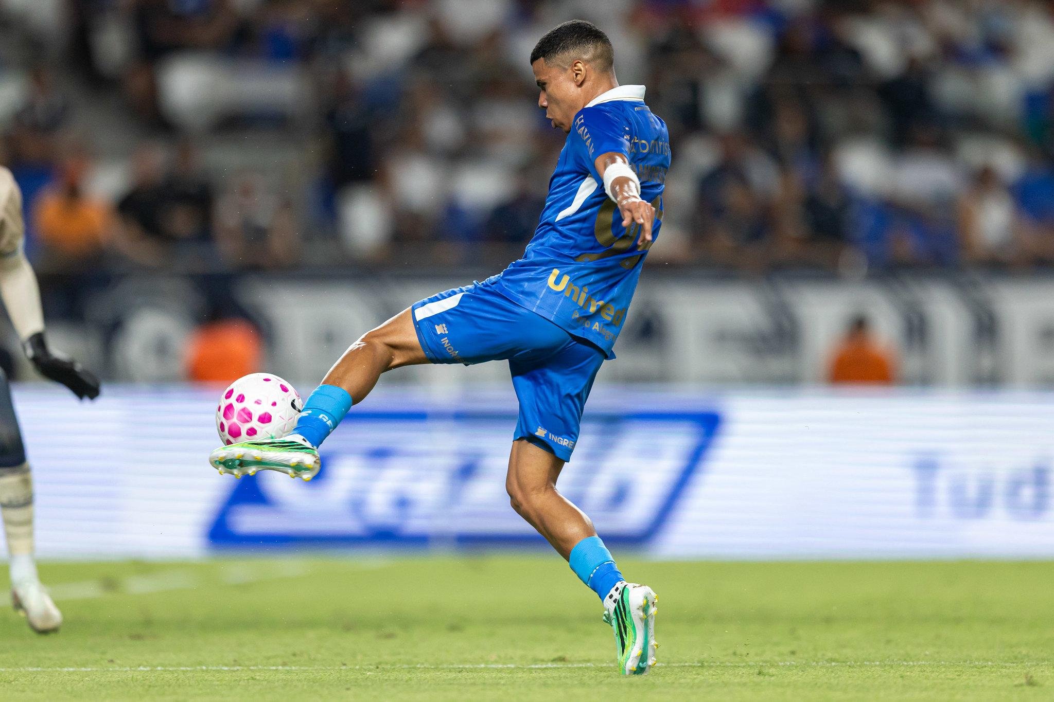 Enamorado desperdi&ccedil;ou duas chances claras de gol contra o Remo