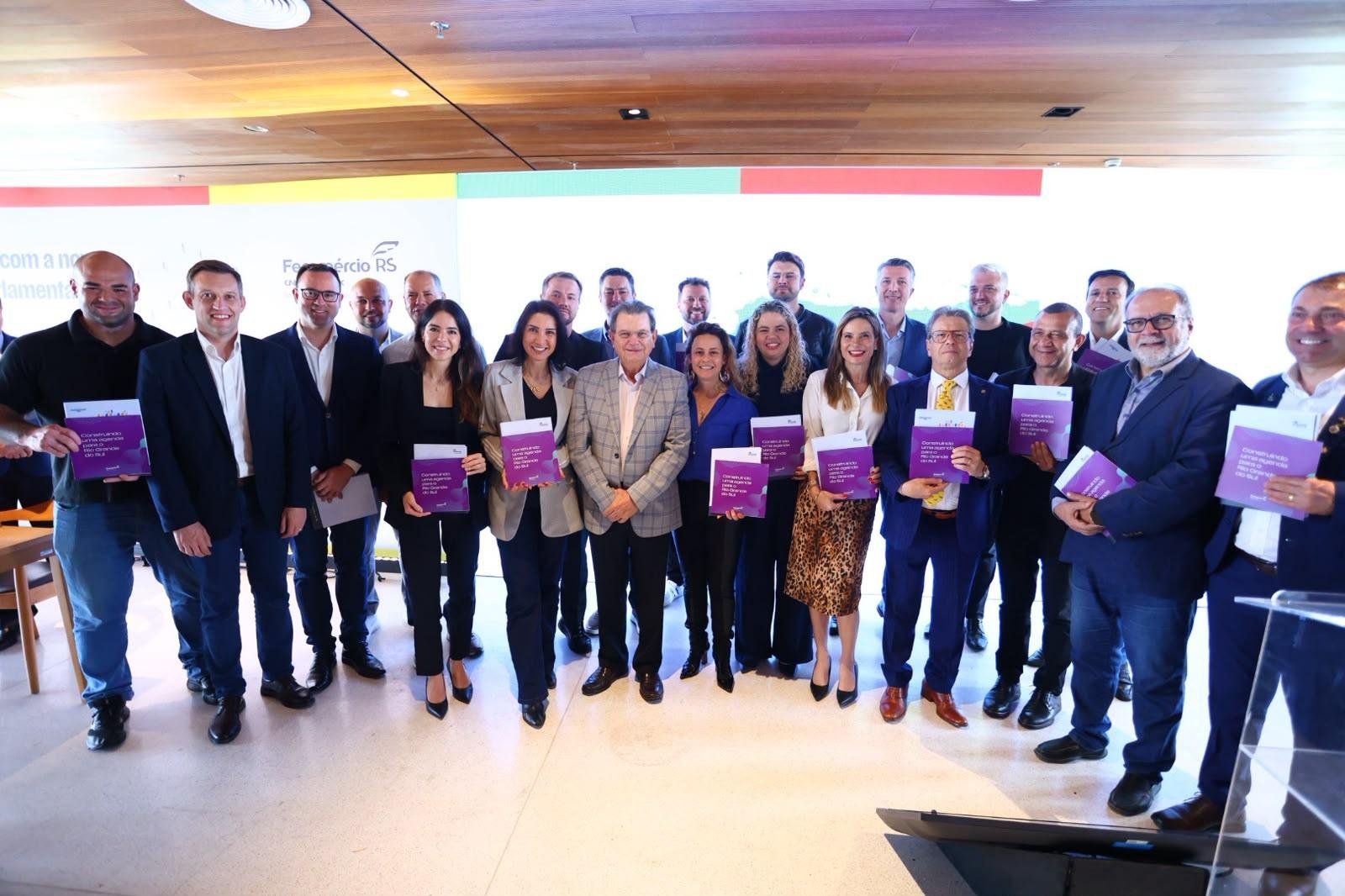 Evento teve como proposta aproximar a Federa&ccedil;&atilde;o dos representantes eleitos e apresentar as principais pautas de interesse do setor