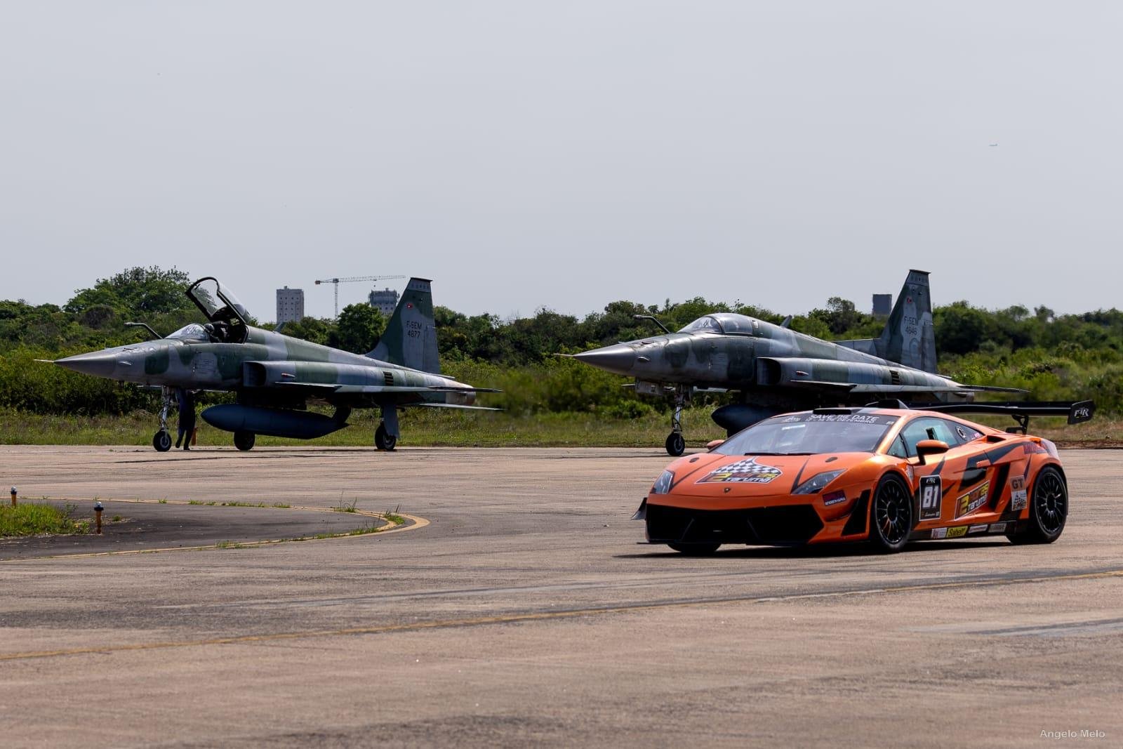 O evento presta homenagem aos 120 anos do primeiro voo do 14-Bis, aeronave criada por Alberto Santos Dumont