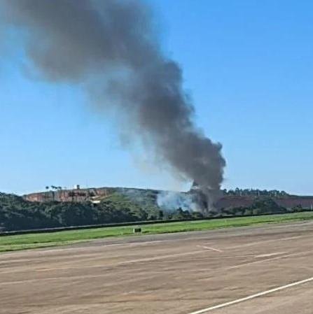Tr&ecirc;s militares morrem ap&oacute;s aeronave da corpora&ccedil;&atilde;o cair em Santana do Para&iacute;so, Minas Gerais