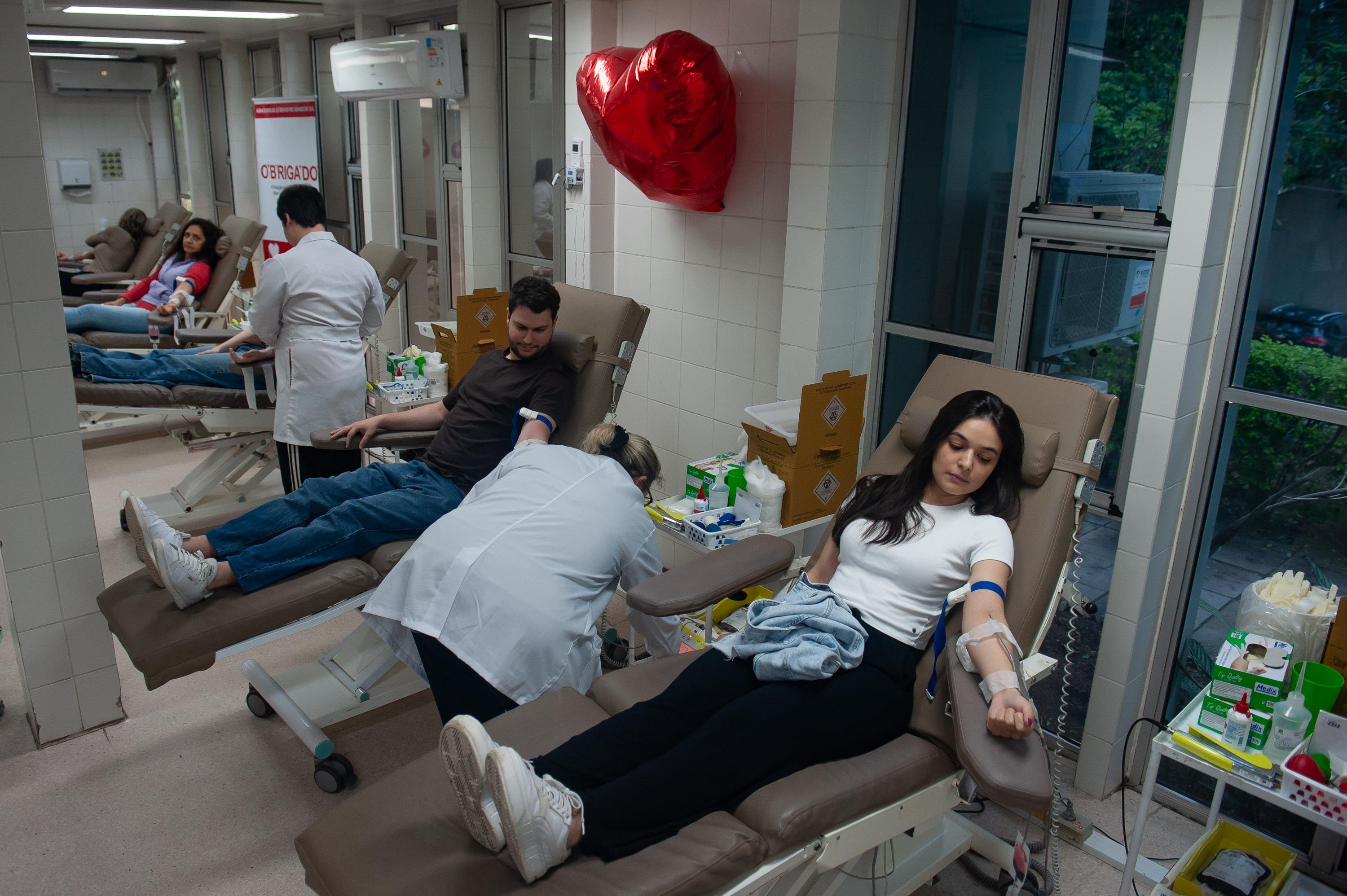 O Hemorgs atende os doadores neste s&aacute;bado para suprir adequadamente os estoques de sangue no Estado