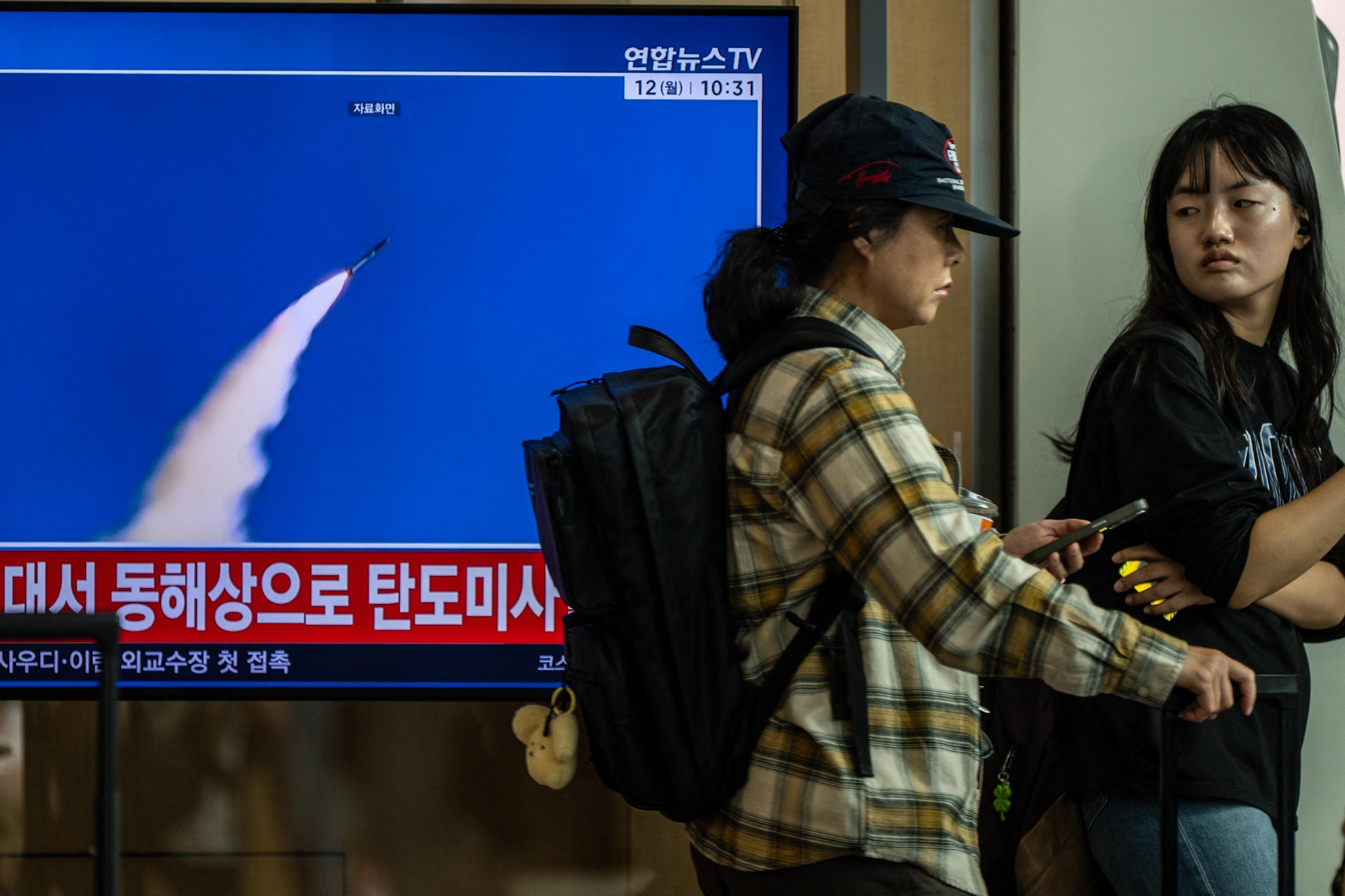 Coreia do Norte disparou v&aacute;rios m&iacute;sseis bal&iacute;sticos na costa leste