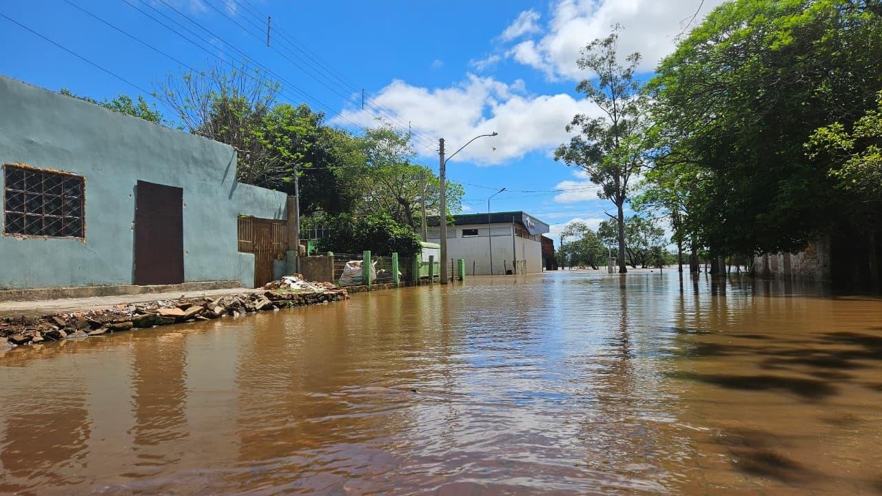 Em Itaqui, a medi&ccedil;&atilde;o das 7h15min apontou 9,53 metros, acima da cota de inunda&ccedil;&atilde;o de 8,30 metros